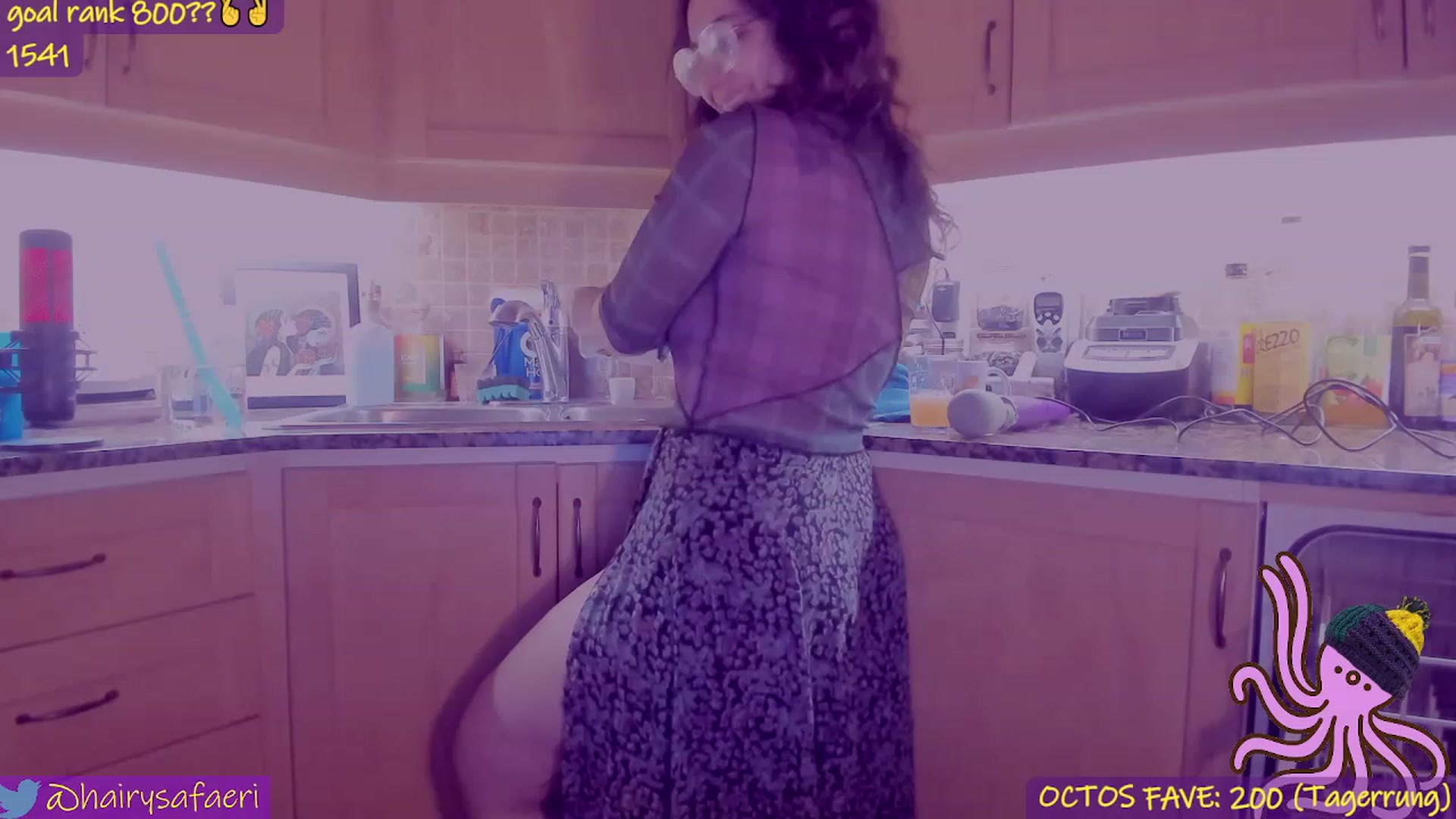 Gallery image thumbnail from HairySafaeri's myfreecams stream on, 04/26/2023, 03:22 image 19 of 20