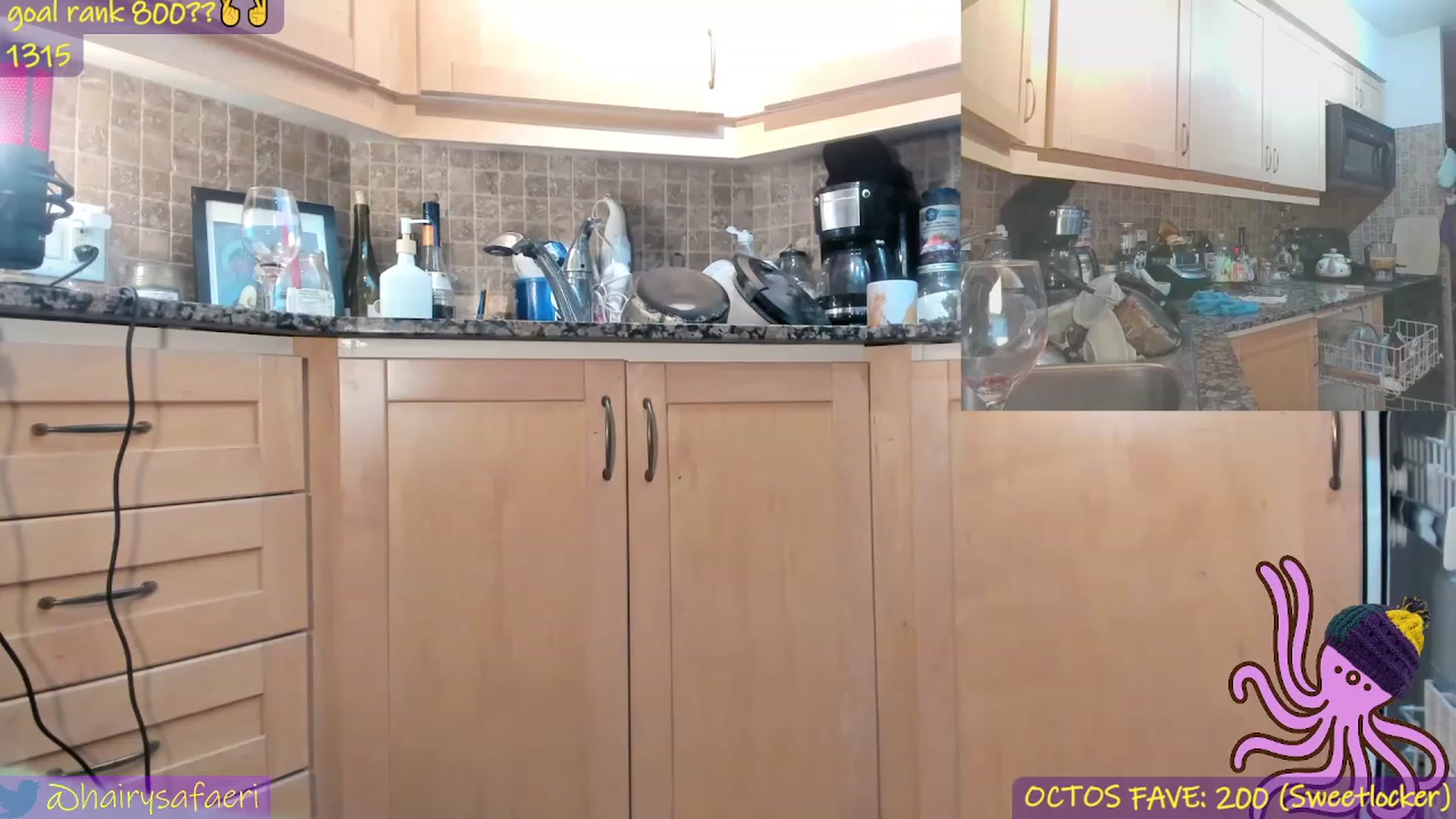 Gallery image thumbnail from HairySafaeri's myfreecams stream on, 05/31/2023, 03:07 image 13 of 20