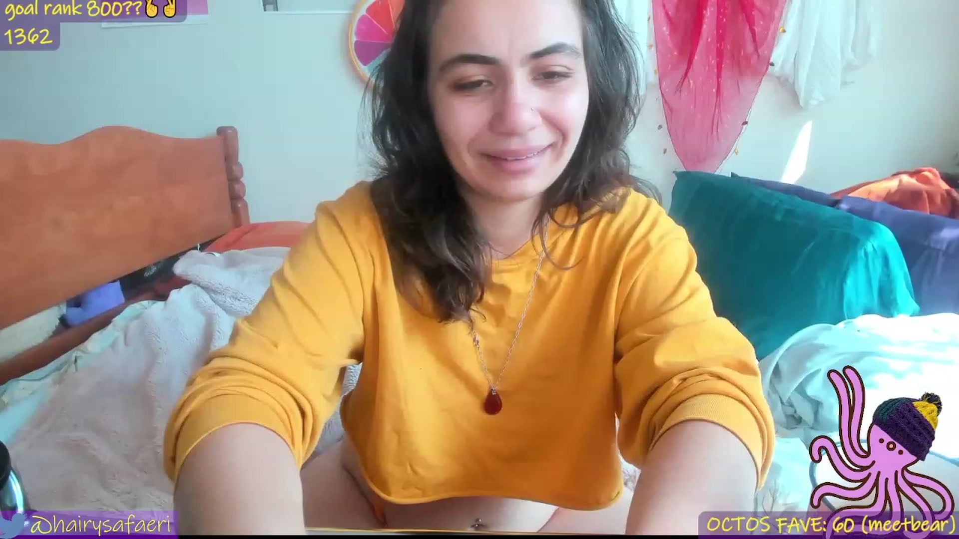 Gallery image thumbnail from HairySafaeri's myfreecams stream on, 06/10/2023, 14:40 image 14 of 20