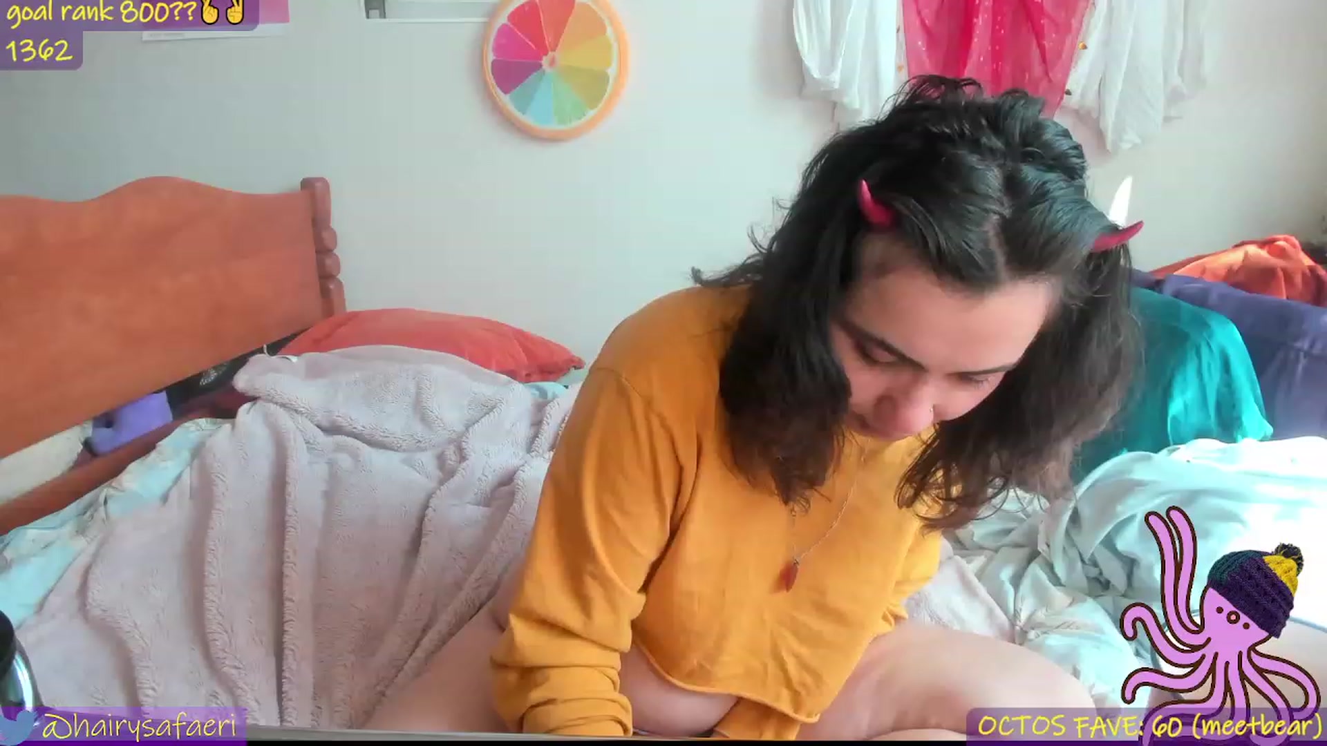 Gallery image thumbnail from HairySafaeri's myfreecams stream on, 06/10/2023, 14:40 image 17 of 20
