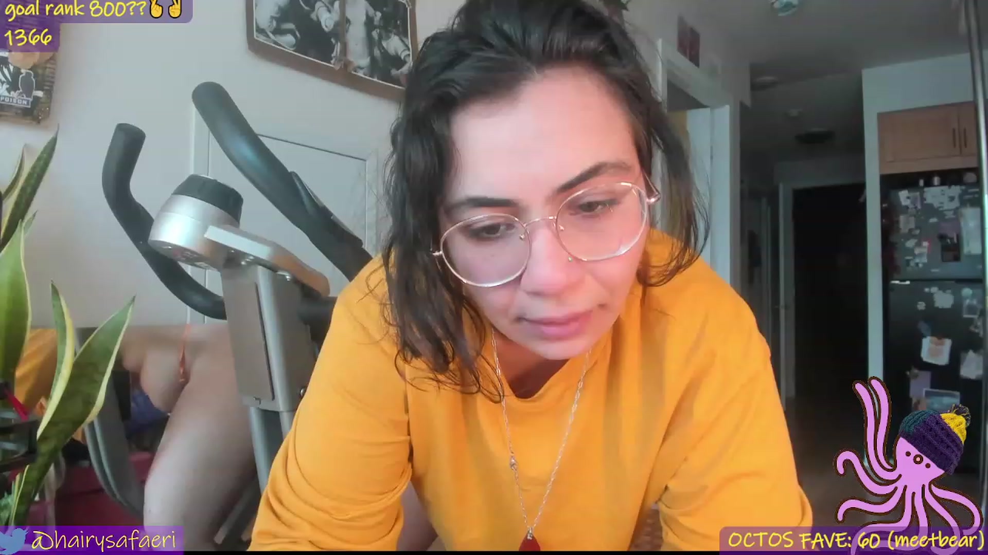 Gallery image thumbnail from HairySafaeri's myfreecams stream on, 06/10/2023, 15:24 image 16 of 20