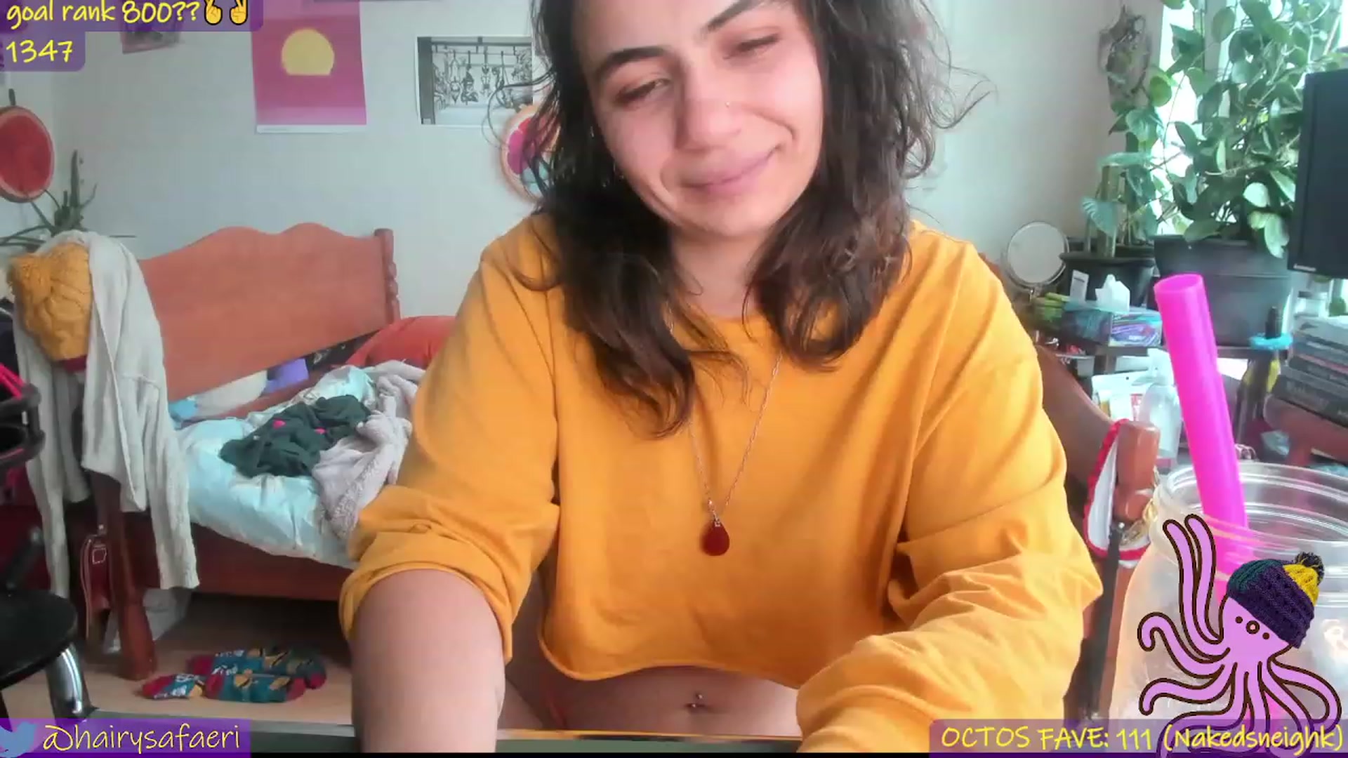 Gallery image thumbnail from HairySafaeri's myfreecams stream on, 06/10/2023, 16:40 image 12 of 20