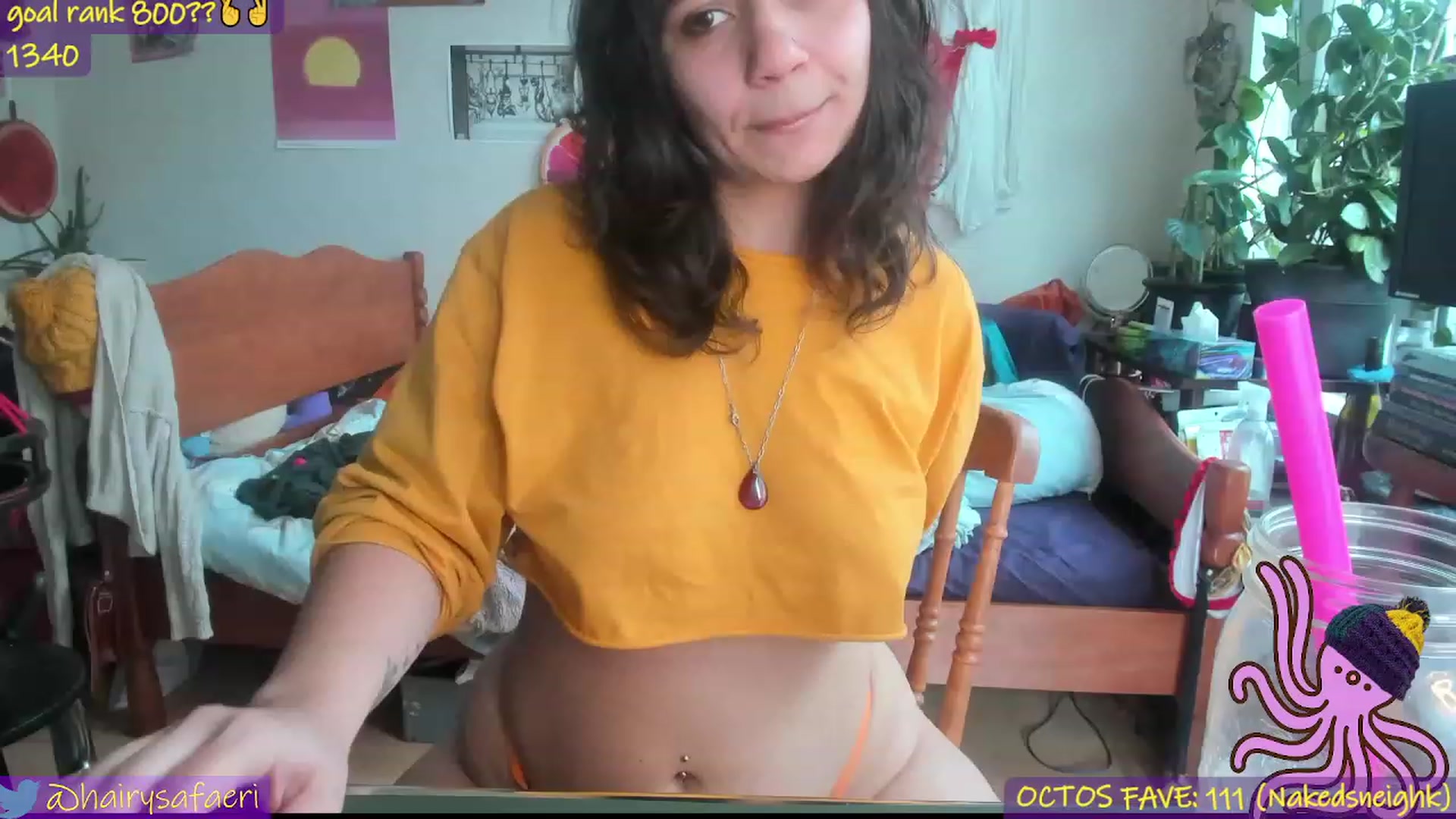 Gallery image thumbnail from HairySafaeri's myfreecams stream on, 06/10/2023, 16:40 image 15 of 20