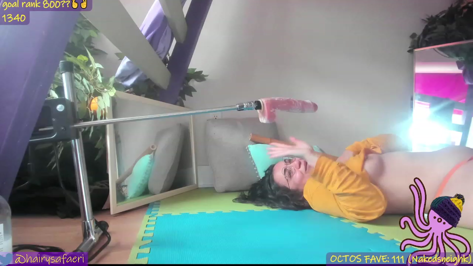 Gallery image thumbnail from HairySafaeri's myfreecams stream on, 06/10/2023, 16:40 image 19 of 20