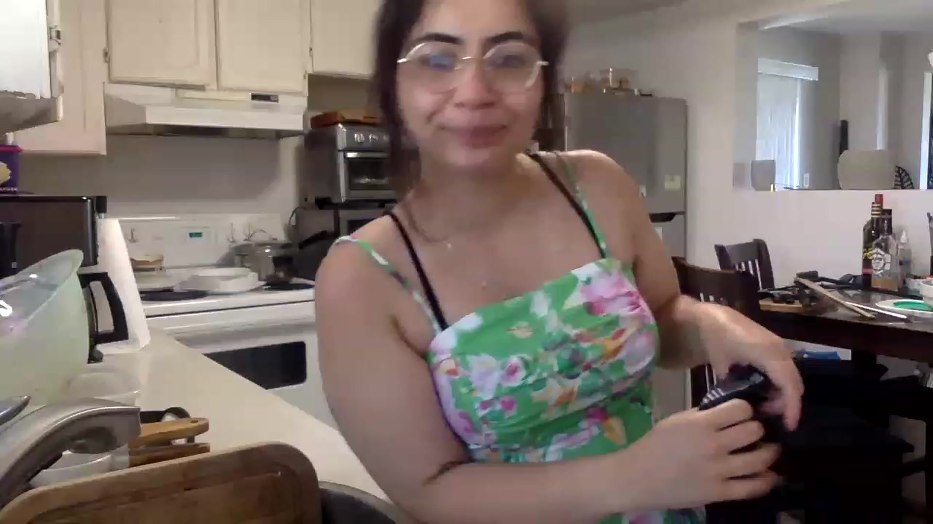 Gallery image thumbnail from HairySafaeri's myfreecams stream on, 06/19/2023, 18:41 image 12 of 20