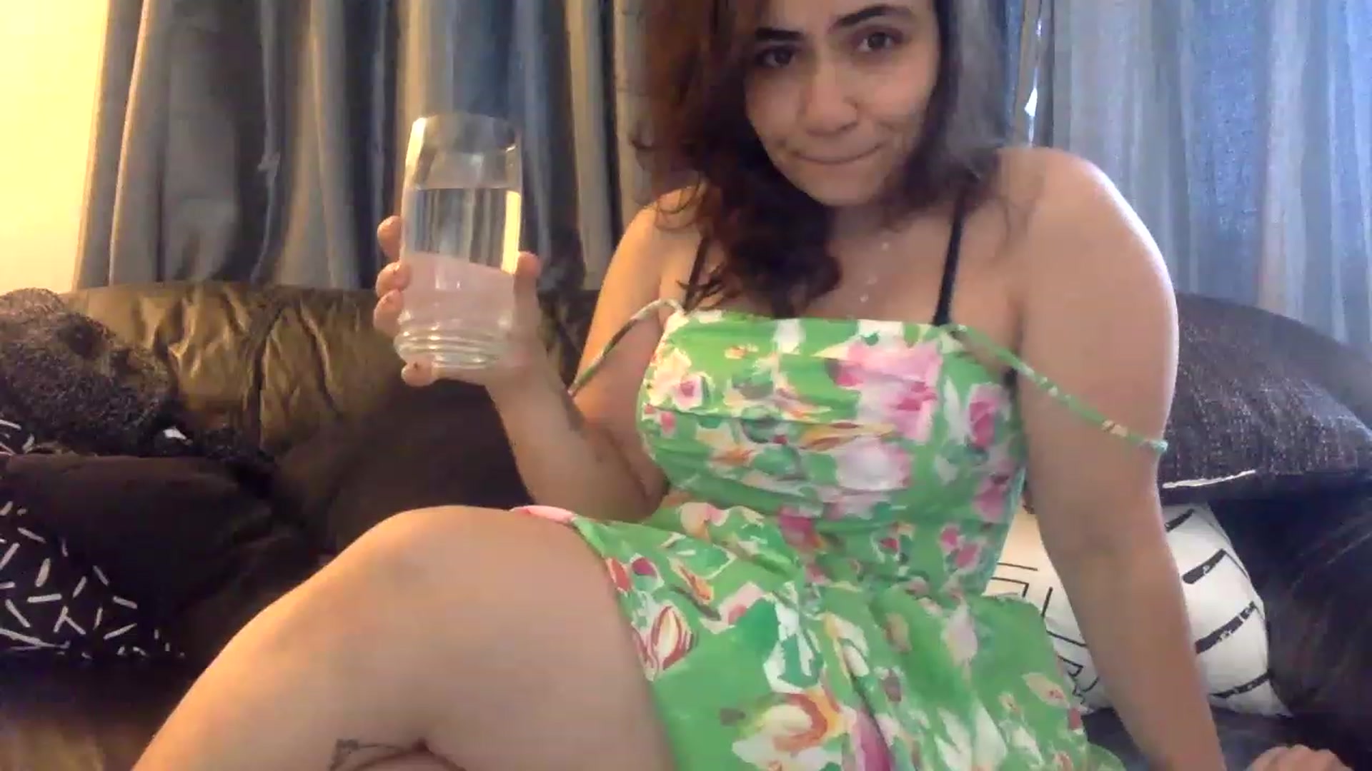 Gallery image thumbnail from HairySafaeri's myfreecams stream on, 06/19/2023, 18:41 image 19 of 20