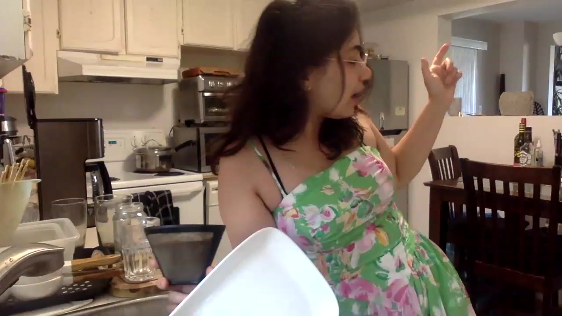 Gallery image thumbnail from HairySafaeri's myfreecams stream on, 06/19/2023, 18:41 image 1 of 20