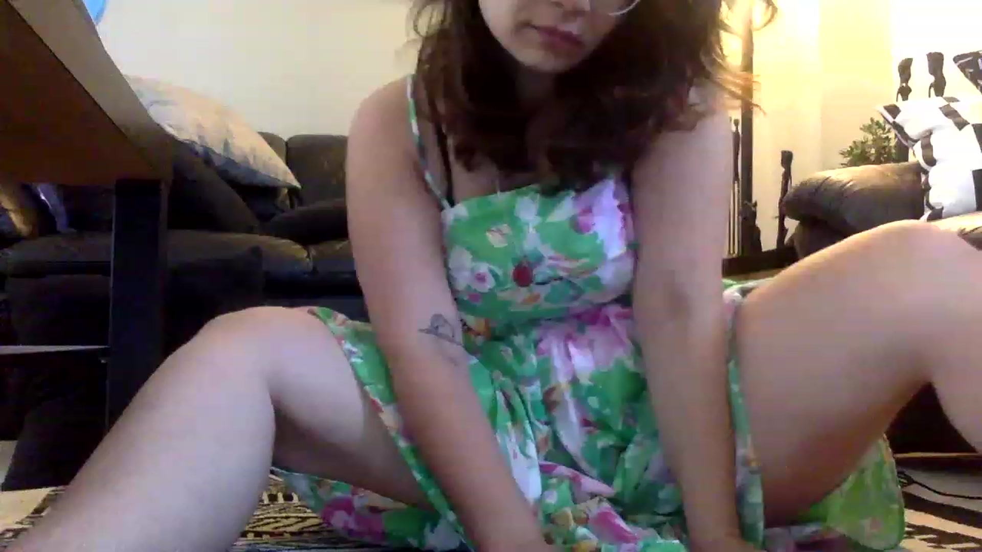 Gallery image thumbnail from HairySafaeri's myfreecams stream on, 06/19/2023, 21:25 image 2 of 20