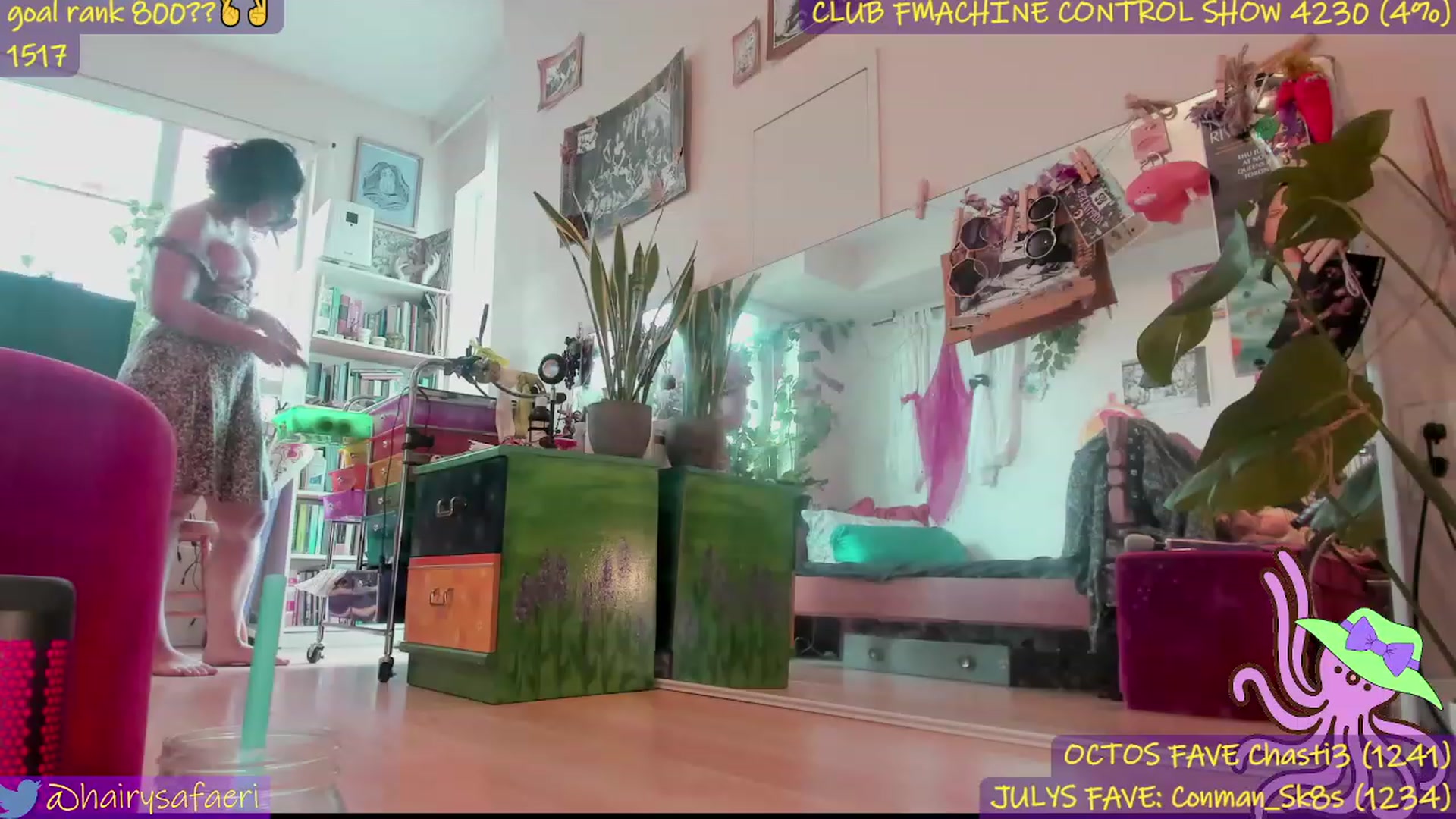 Gallery image thumbnail from HairySafaeri's myfreecams stream on, 07/27/2023, 21:15 image 10 of 20
