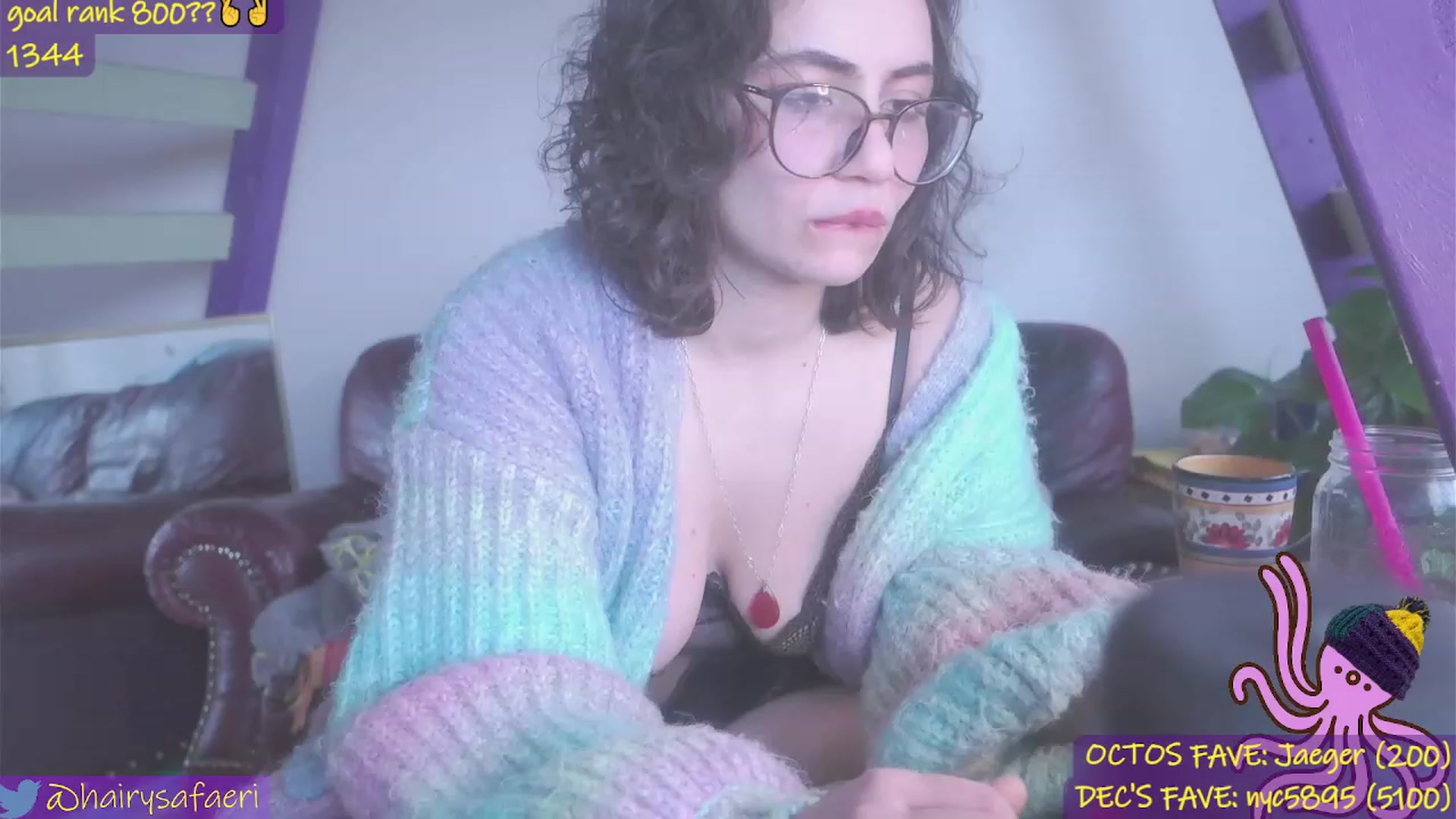 Gallery image thumbnail from HairySafaeri's myfreecams stream on, 12/25/2023, 22:20 image 5 of 20