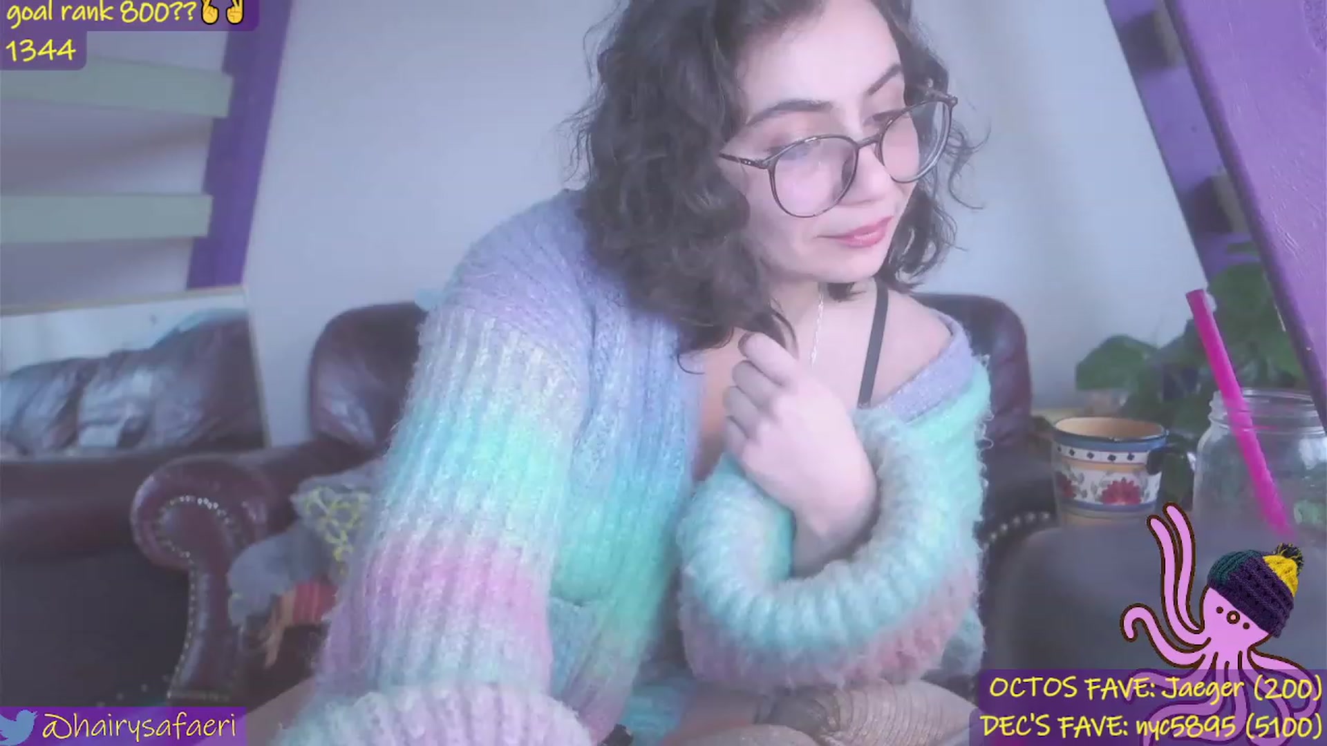 Gallery image thumbnail from HairySafaeri's myfreecams stream on, 12/25/2023, 22:20 image 7 of 20