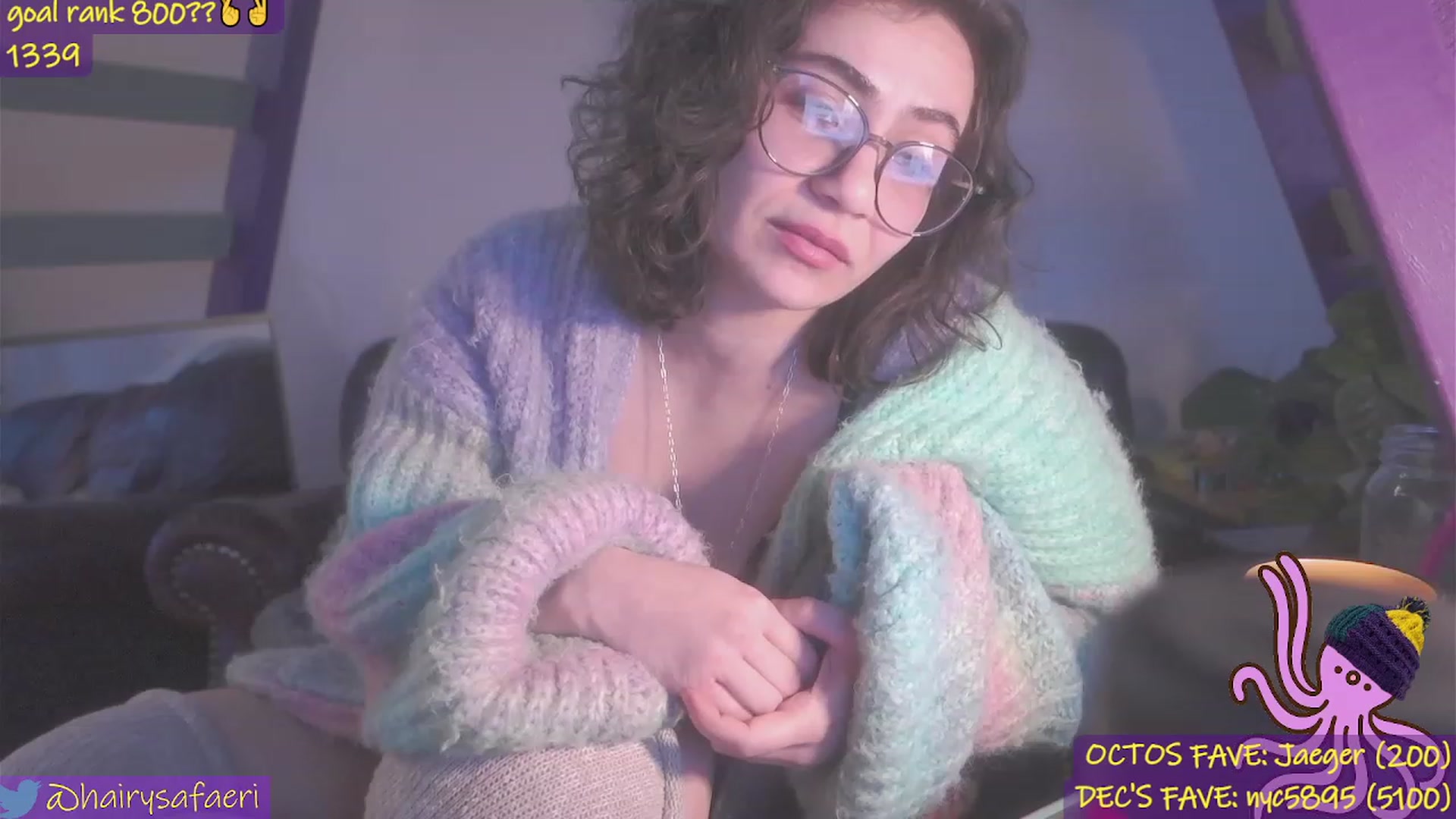 Gallery image thumbnail from HairySafaeri's myfreecams stream on, 12/25/2023, 22:20 image 17 of 20