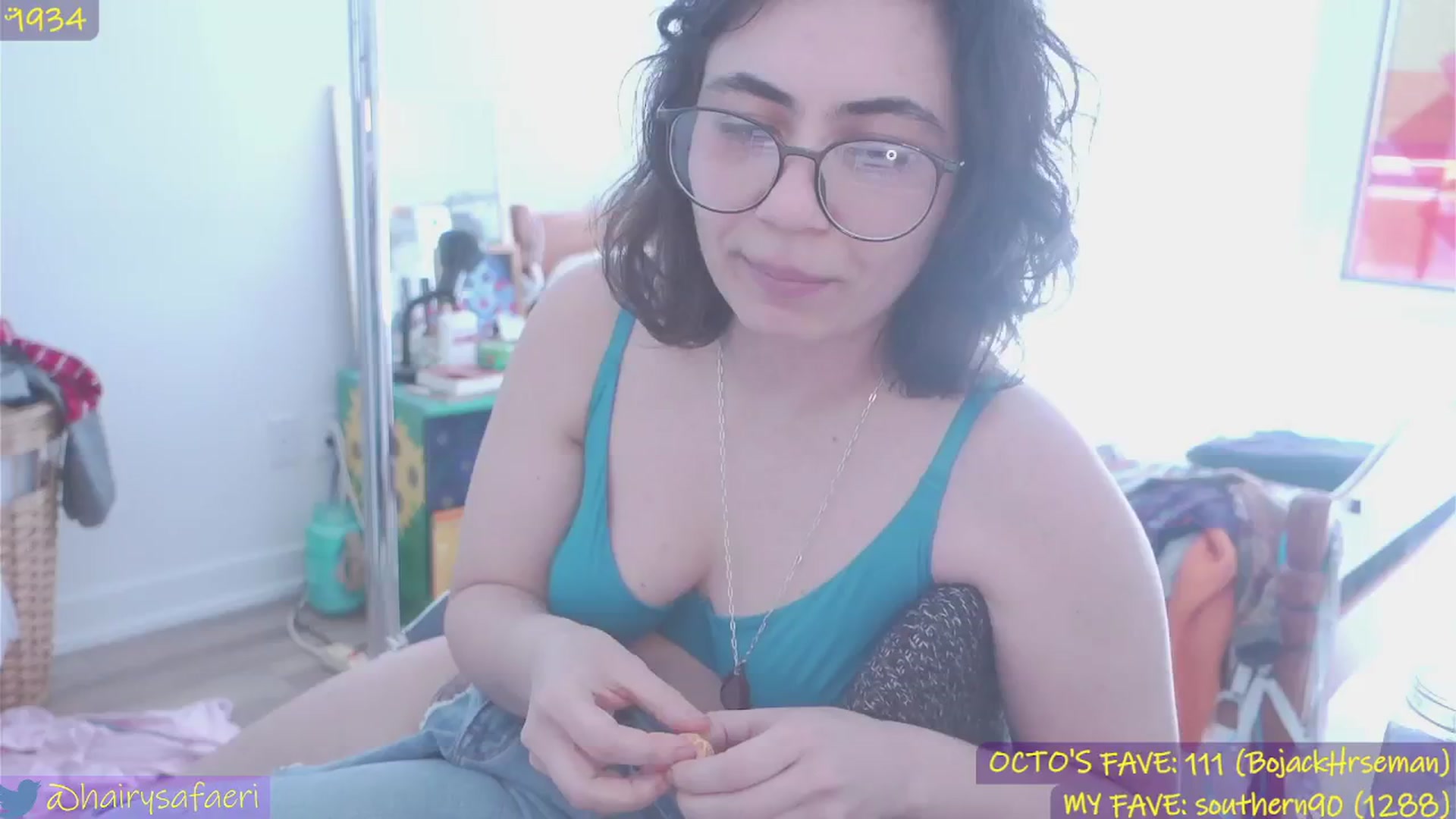 Gallery image thumbnail from HairySafaeri's myfreecams stream on, 03/17/2024, 17:31 image 17 of 20