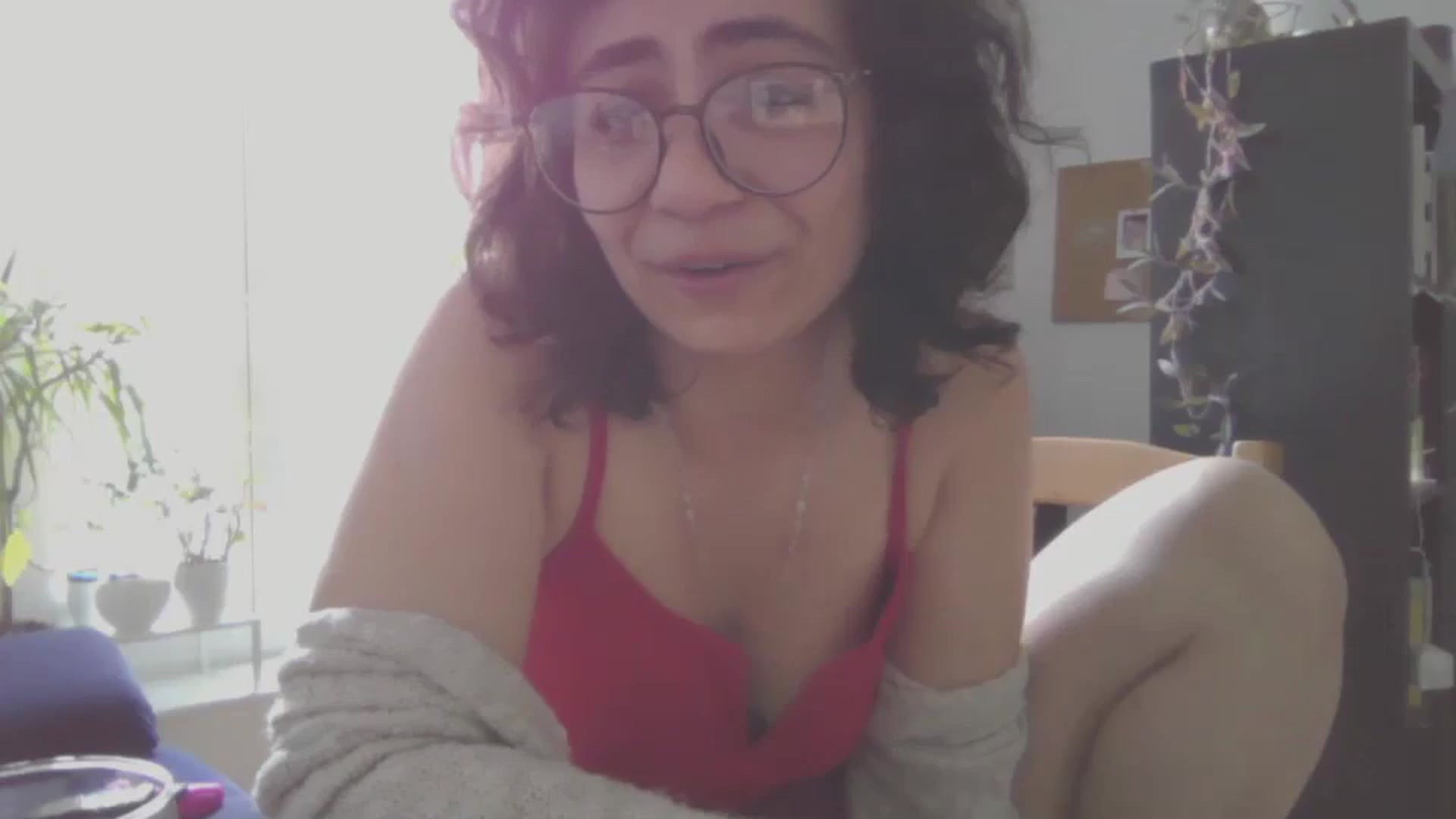 Gallery image thumbnail from HairySafaeri's myfreecams stream on, 05/19/2024, 11:39 image 17 of 20