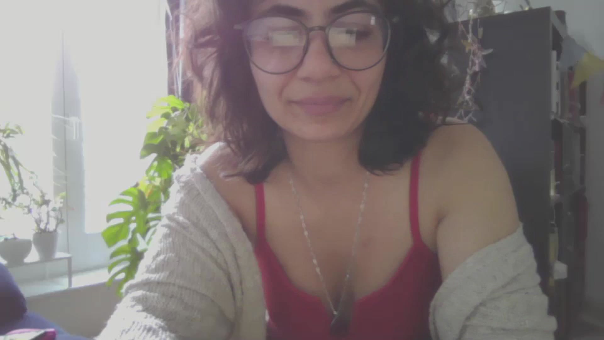 Gallery image thumbnail from HairySafaeri's myfreecams stream on, 05/19/2024, 11:39 image 1 of 20