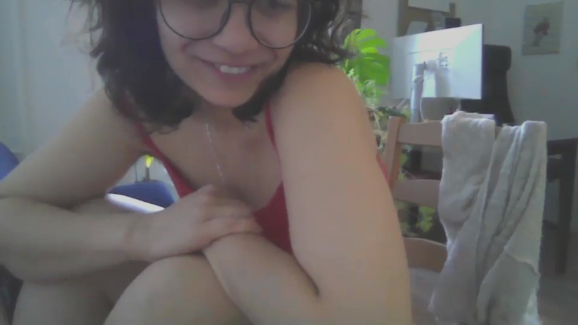 Gallery image thumbnail from HairySafaeri's myfreecams stream on, 05/19/2024, 16:00 image 15 of 20