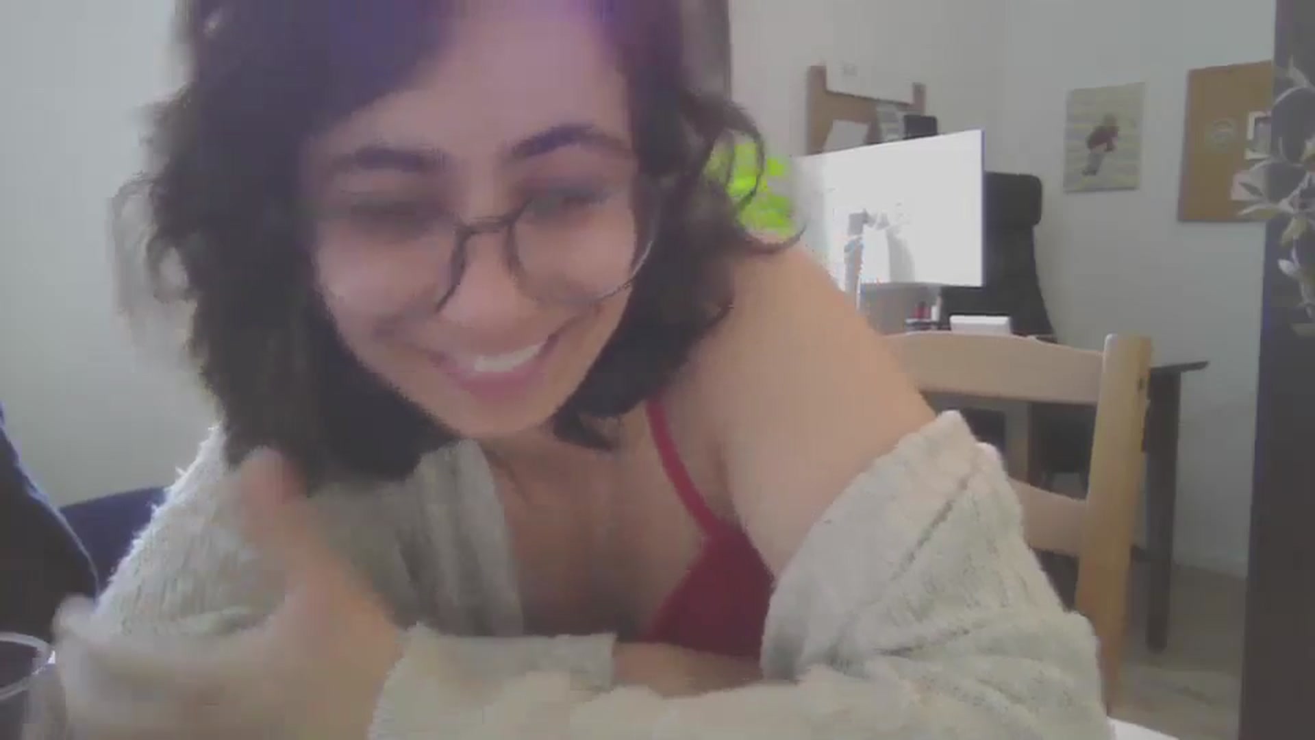 Gallery image thumbnail from HairySafaeri's myfreecams stream on, 05/19/2024, 16:00 image 3 of 20