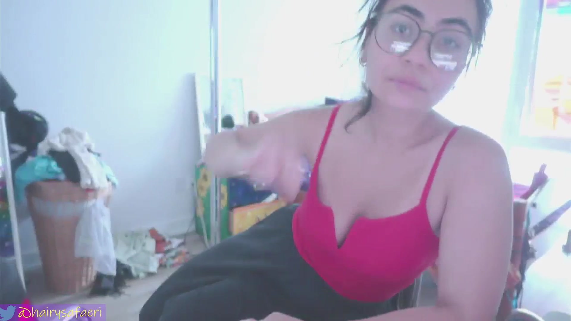 Gallery image thumbnail from HairySafaeri's myfreecams stream on, 06/10/2024, 15:09 image 16 of 20