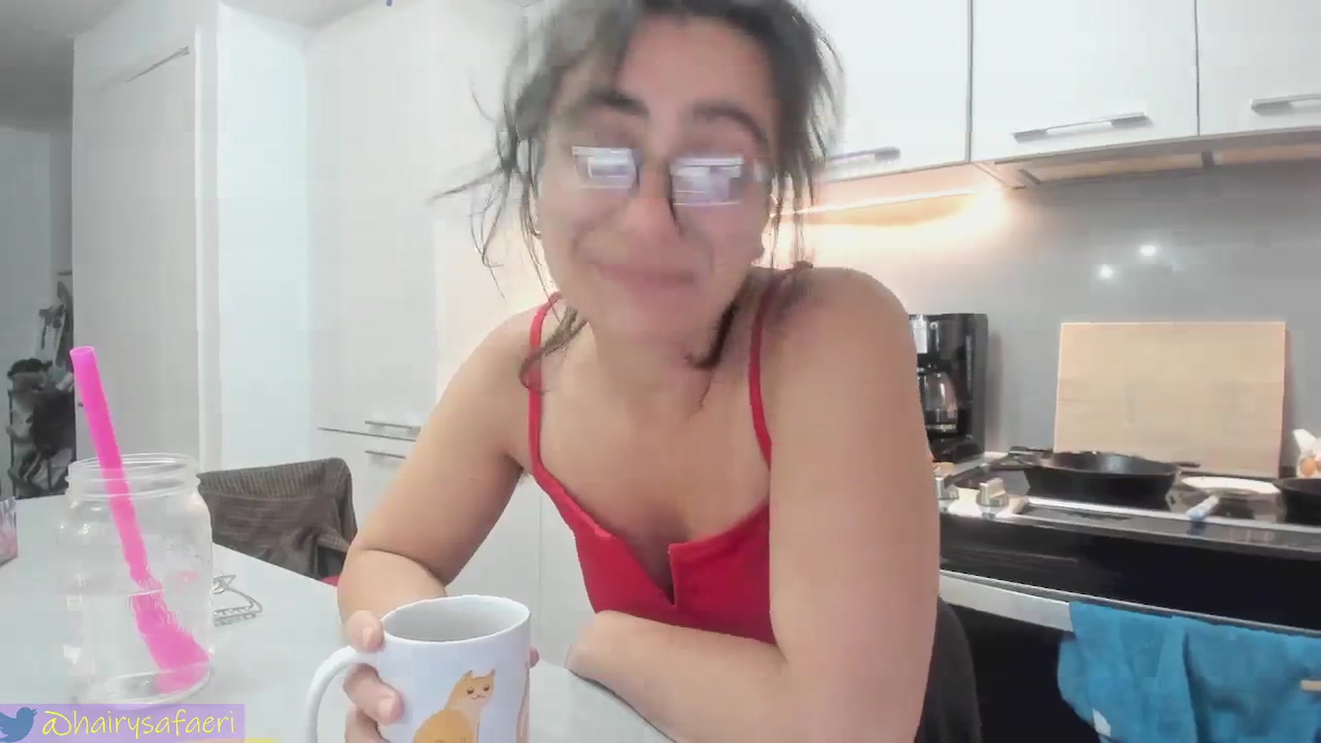 Gallery image thumbnail from HairySafaeri's myfreecams stream on, 06/10/2024, 15:09 image 13 of 20