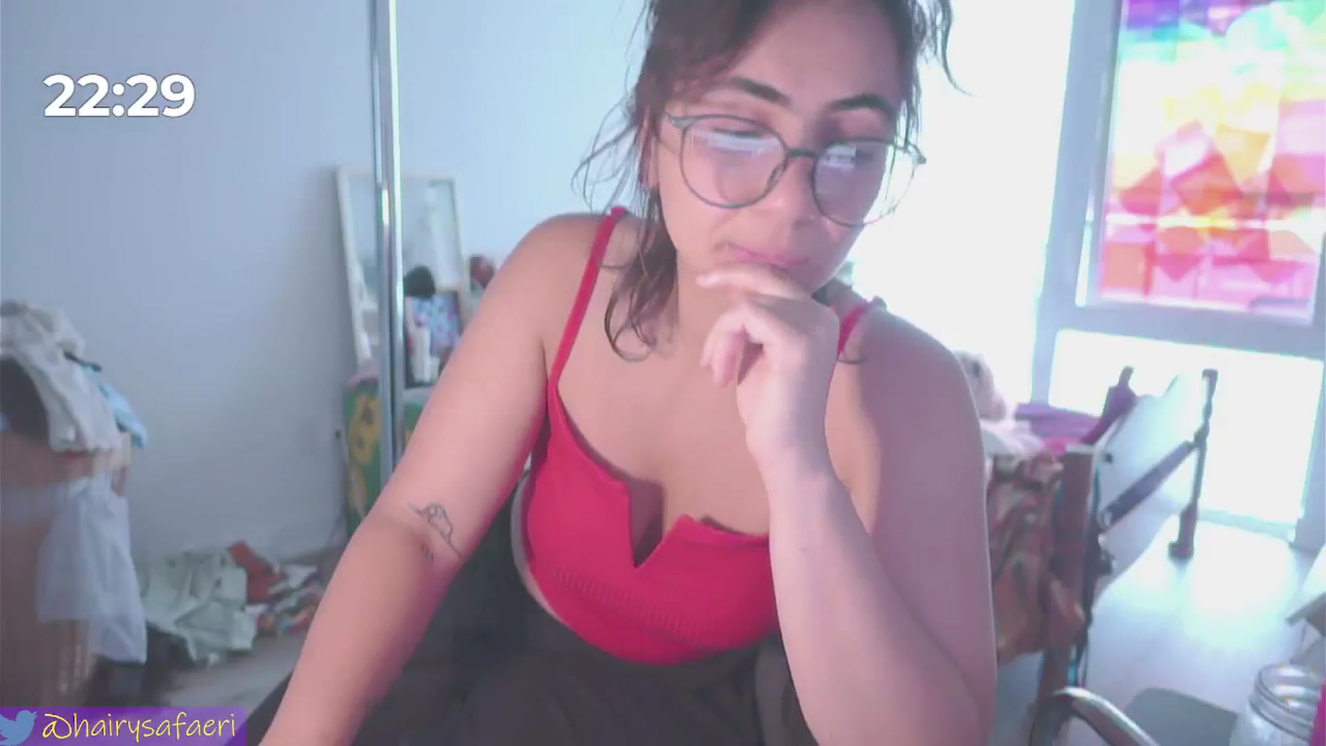 Gallery image thumbnail from HairySafaeri's myfreecams stream on, 06/10/2024, 15:09 image 18 of 20