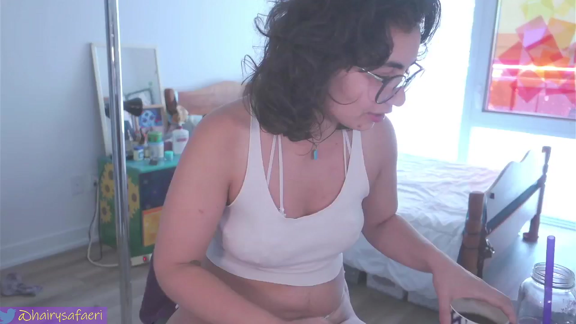 Gallery image thumbnail from HairySafaeri's myfreecams stream on, 06/20/2024, 16:12 image 8 of 20