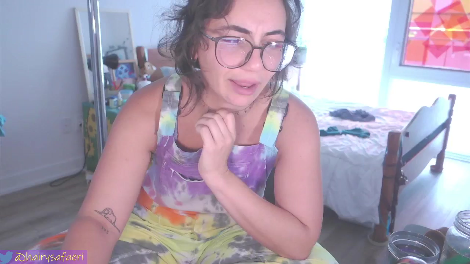 Gallery image thumbnail from HairySafaeri's myfreecams stream on, 06/26/2024, 20:07 image 9 of 20