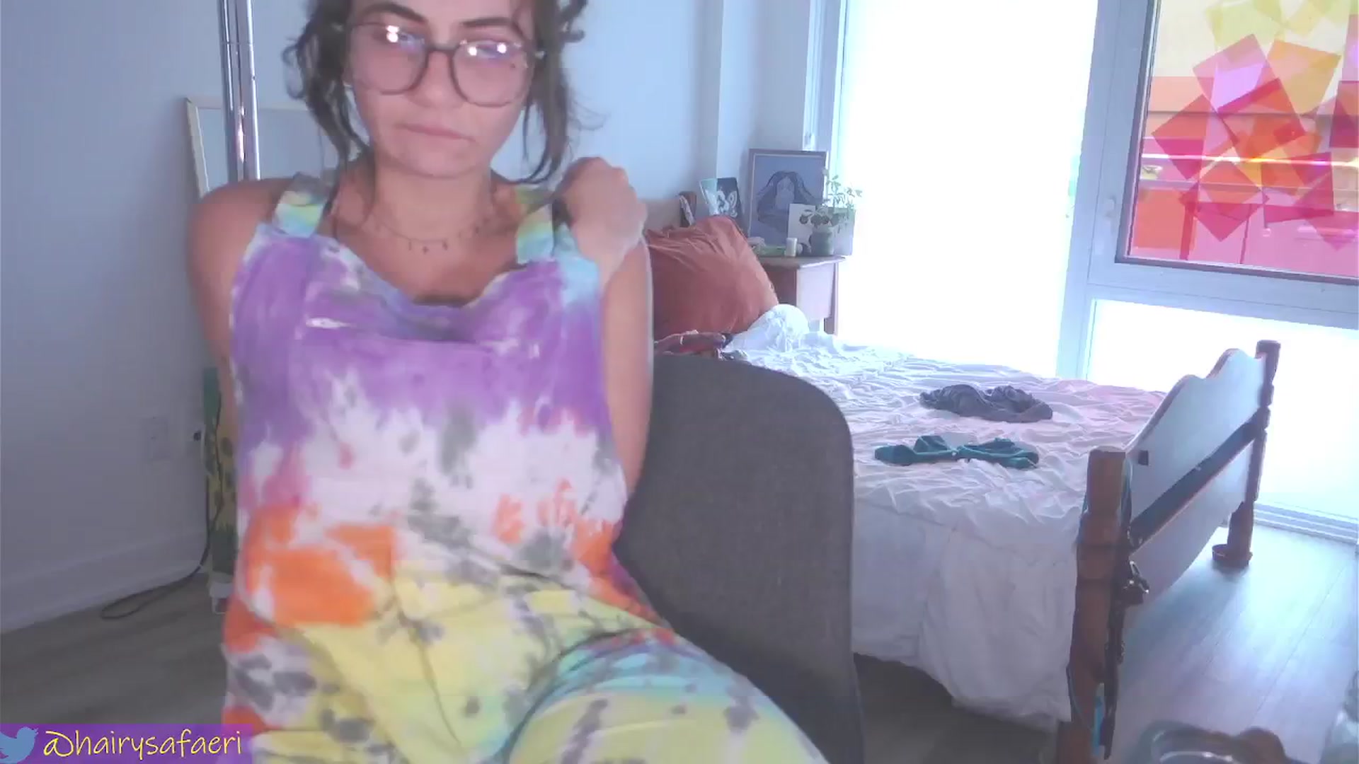 Gallery image thumbnail from HairySafaeri's myfreecams stream on, 06/26/2024, 20:07 image 14 of 20