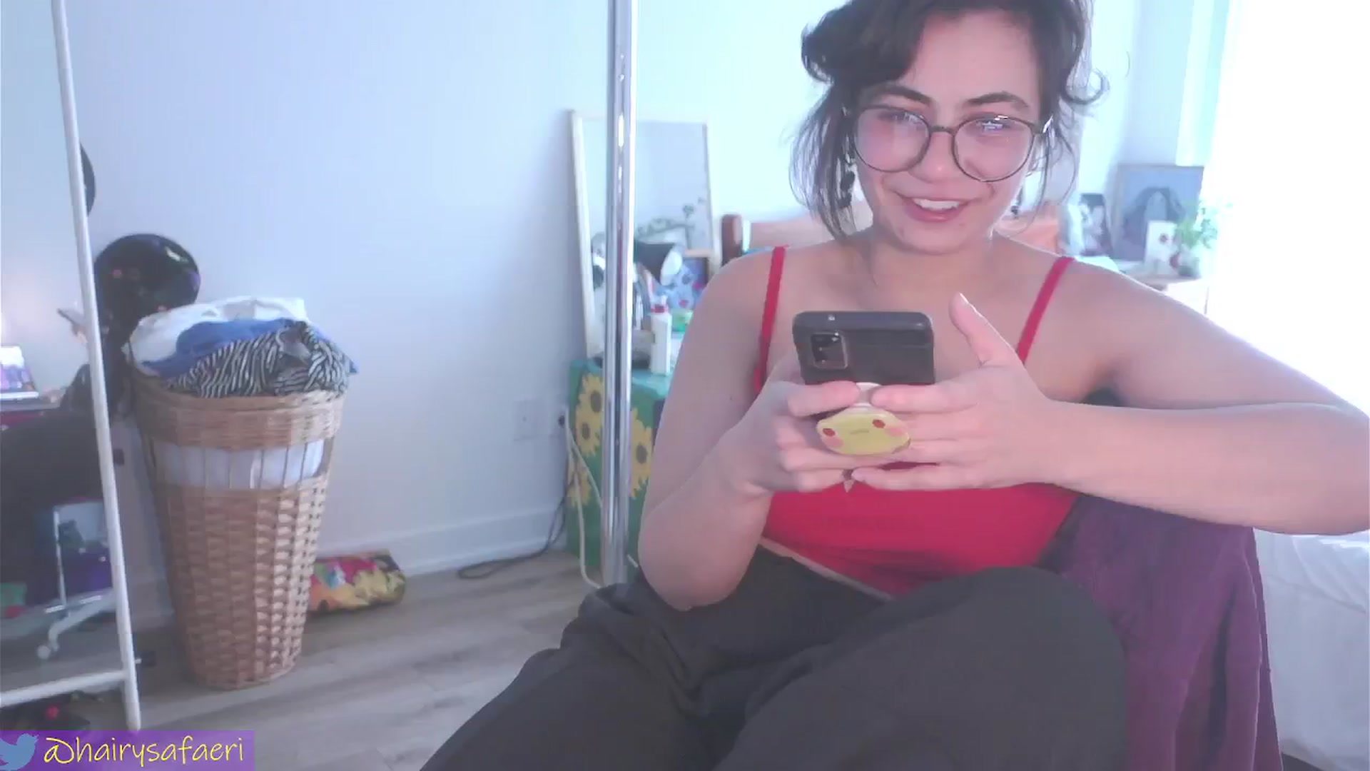 Gallery image thumbnail from HairySafaeri's myfreecams stream on, 07/03/2024, 19:34 image 20 of 20