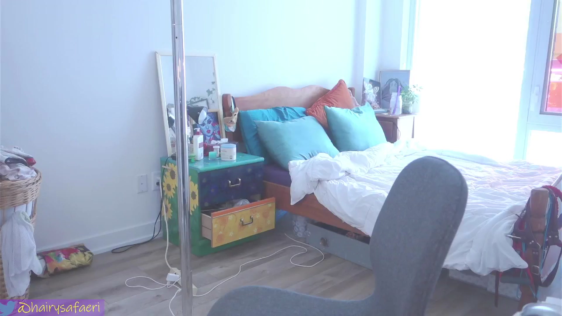 Gallery image thumbnail from HairySafaeri's myfreecams stream on, 07/16/2024, 18:31 image 18 of 20