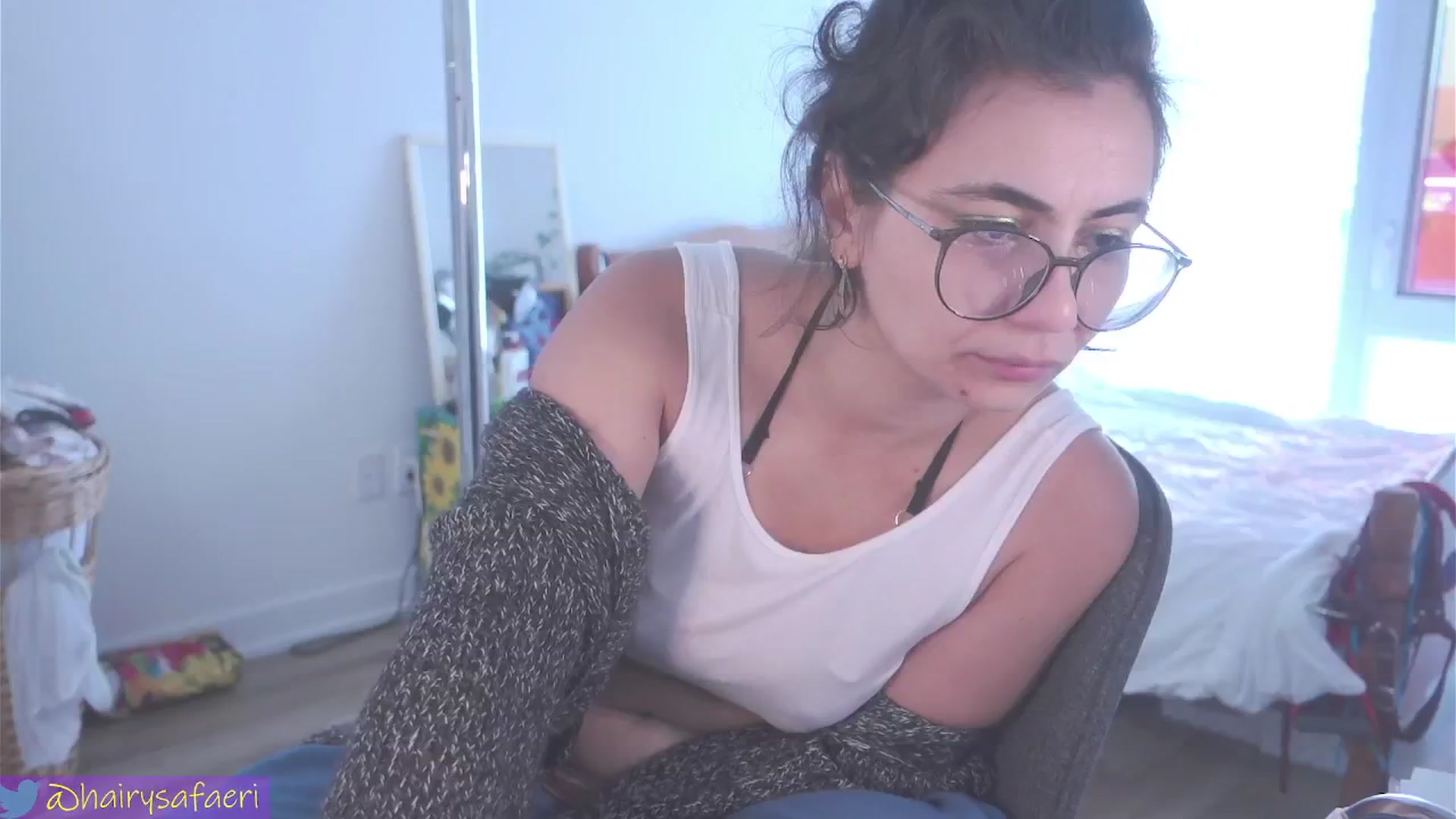 Gallery image thumbnail from HairySafaeri's myfreecams stream on, 07/16/2024, 18:31 image 16 of 20