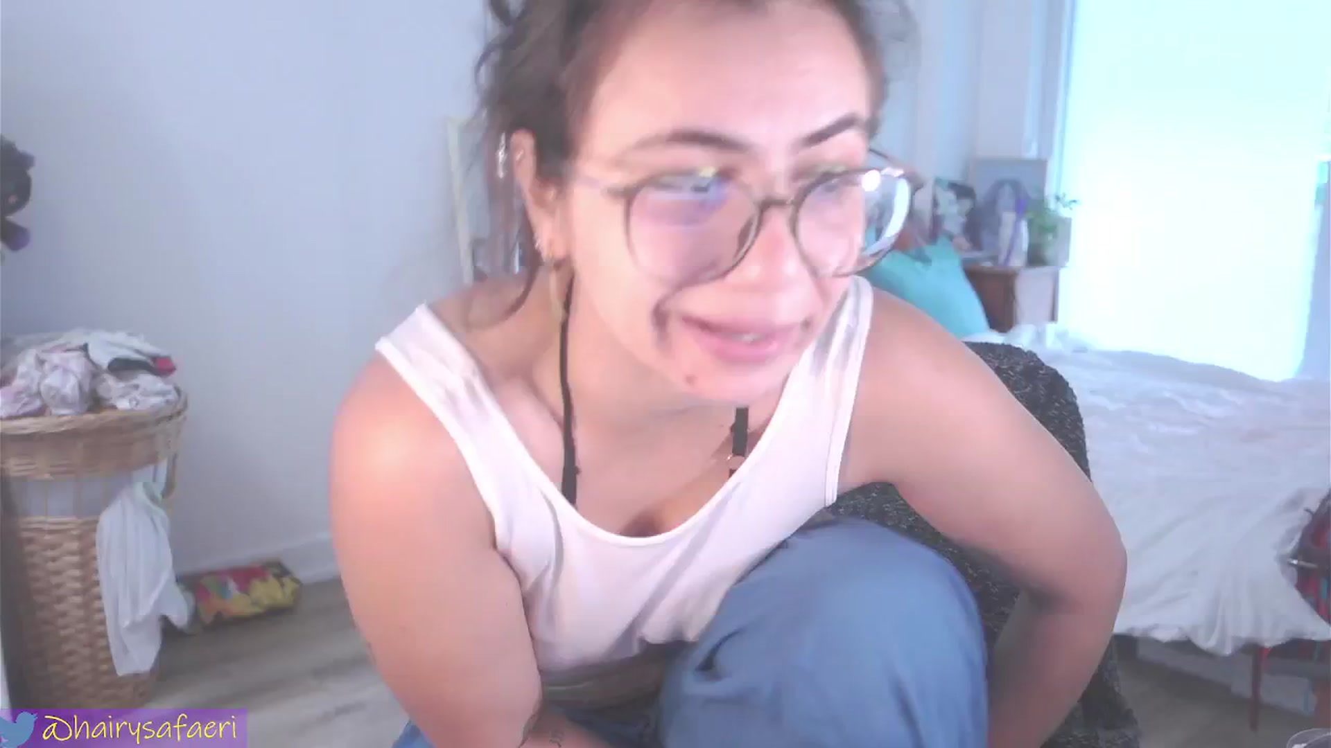 Gallery image thumbnail from HairySafaeri's myfreecams stream on, 07/16/2024, 18:31 image 3 of 20