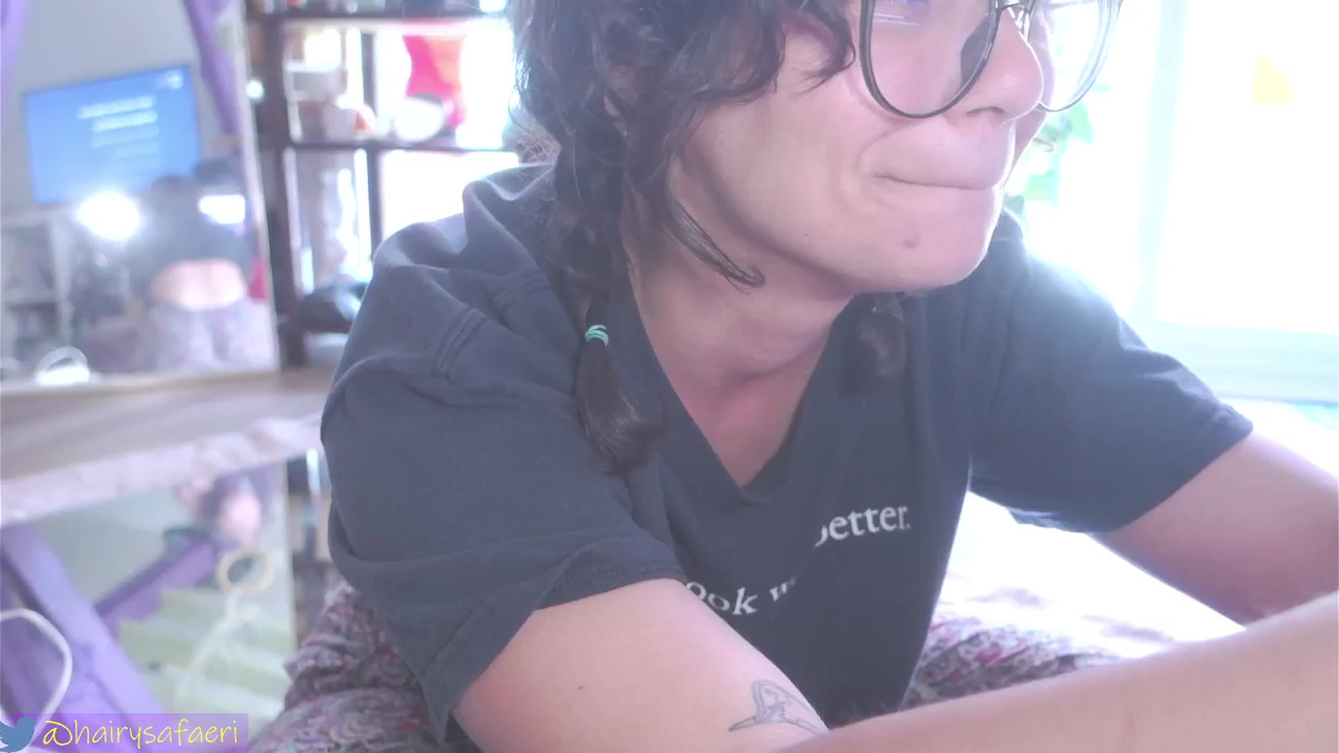 Gallery image thumbnail from HairySafaeri's myfreecams stream on, 07/23/2024, 19:10 image 5 of 20