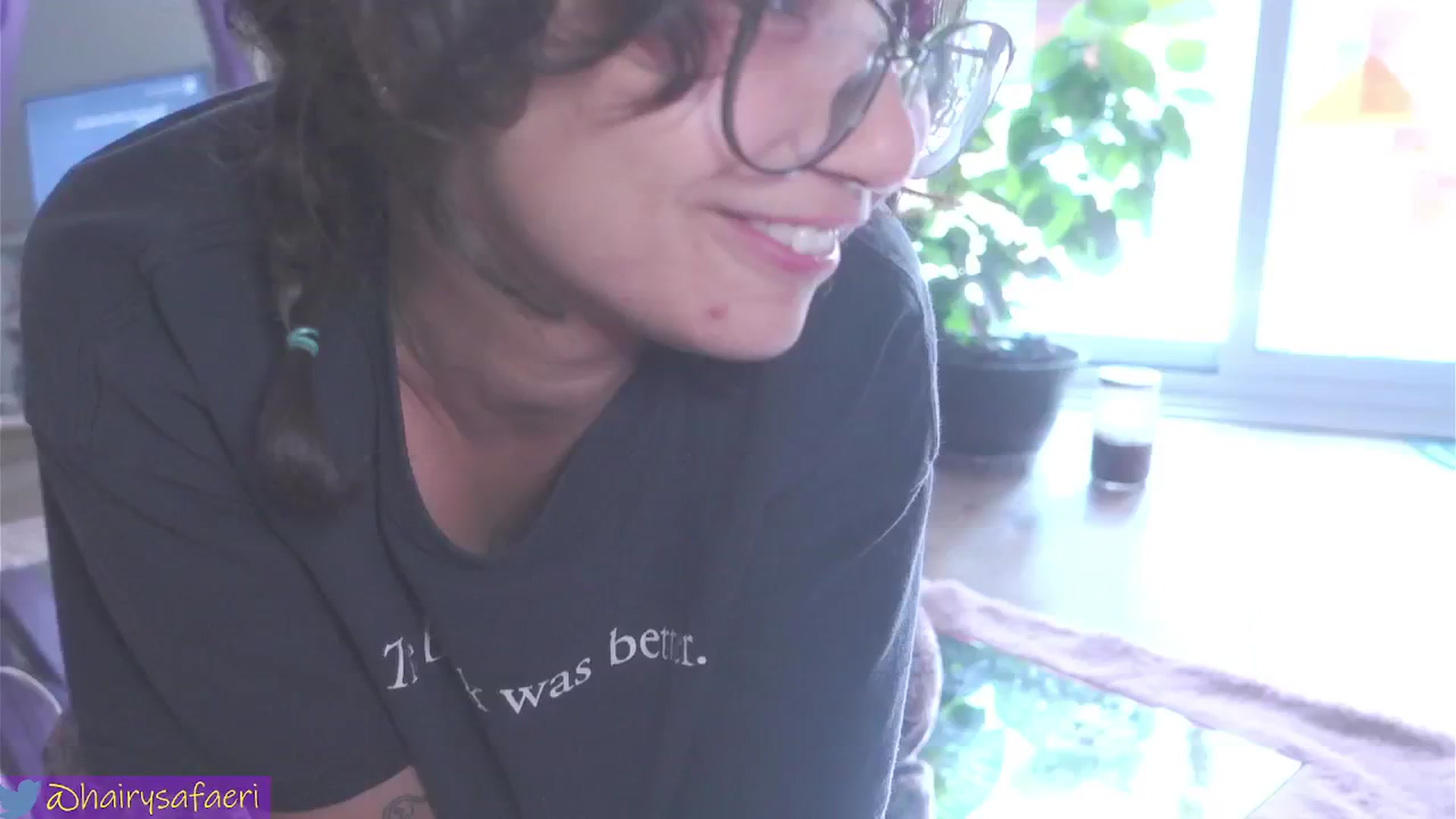 Gallery image thumbnail from HairySafaeri's myfreecams stream on, 07/23/2024, 19:10 image 14 of 20