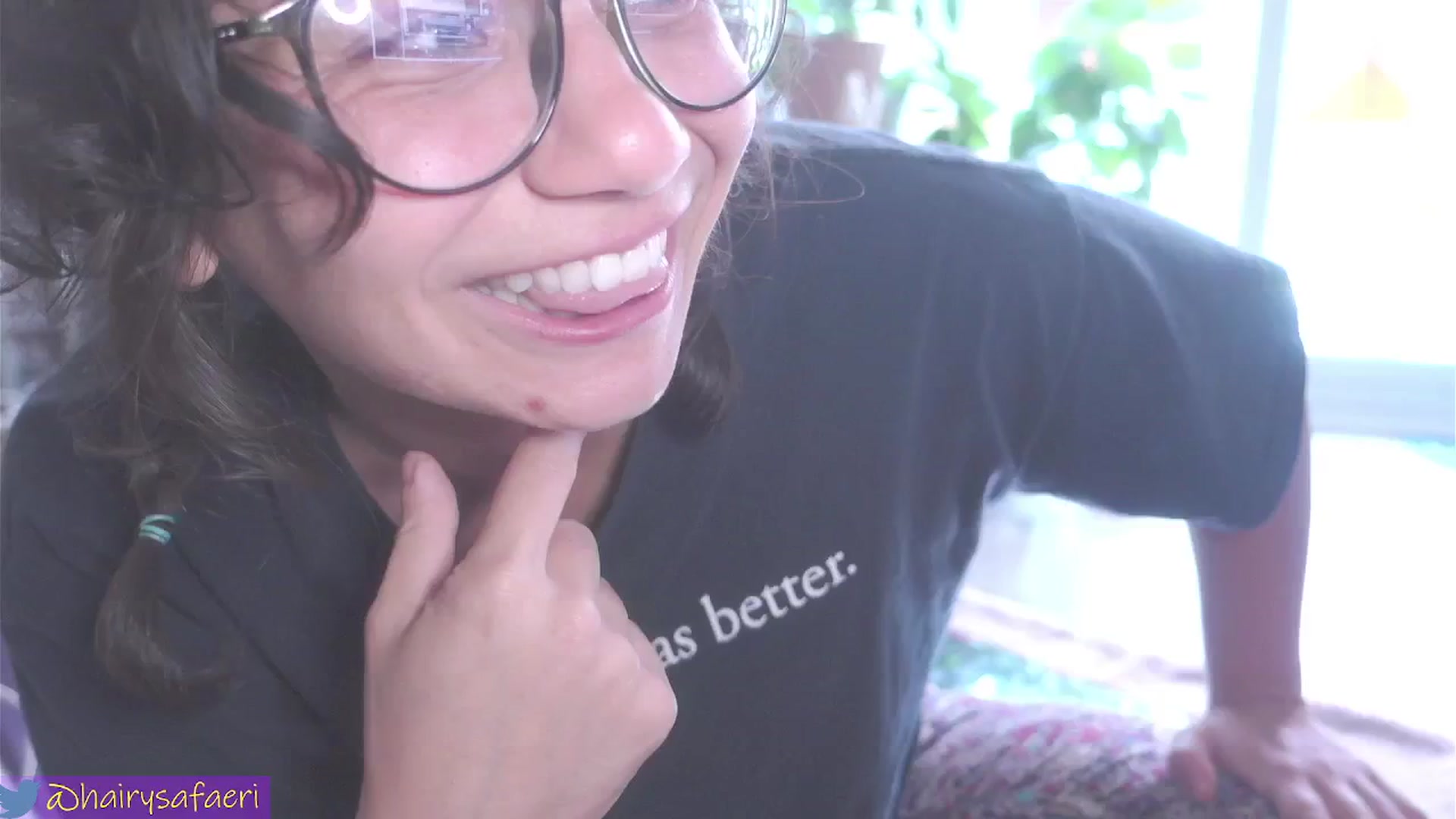 Gallery image thumbnail from HairySafaeri's myfreecams stream on, 07/23/2024, 19:10 image 19 of 20