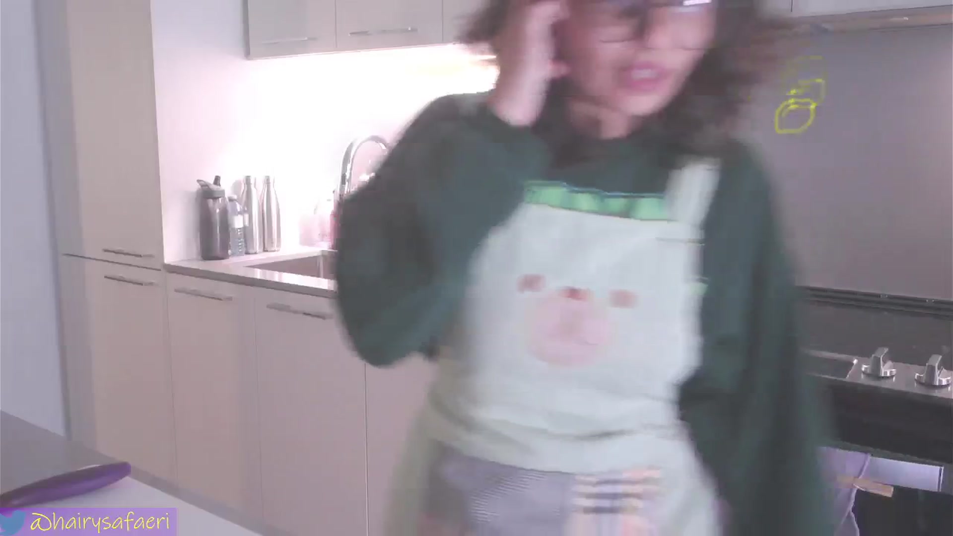 Gallery image thumbnail from HairySafaeri's myfreecams stream on, 07/24/2024, 17:50 image 6 of 20