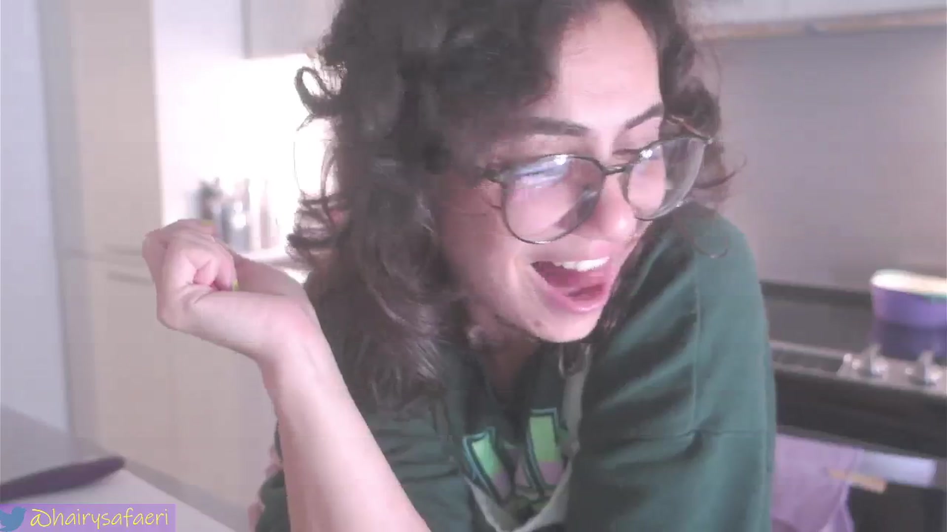 Gallery image thumbnail from HairySafaeri's myfreecams stream on, 07/24/2024, 17:50 image 19 of 20