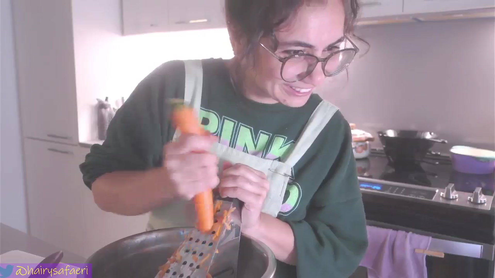 Gallery image thumbnail from HairySafaeri's myfreecams stream on, 07/24/2024, 22:14 image 7 of 20