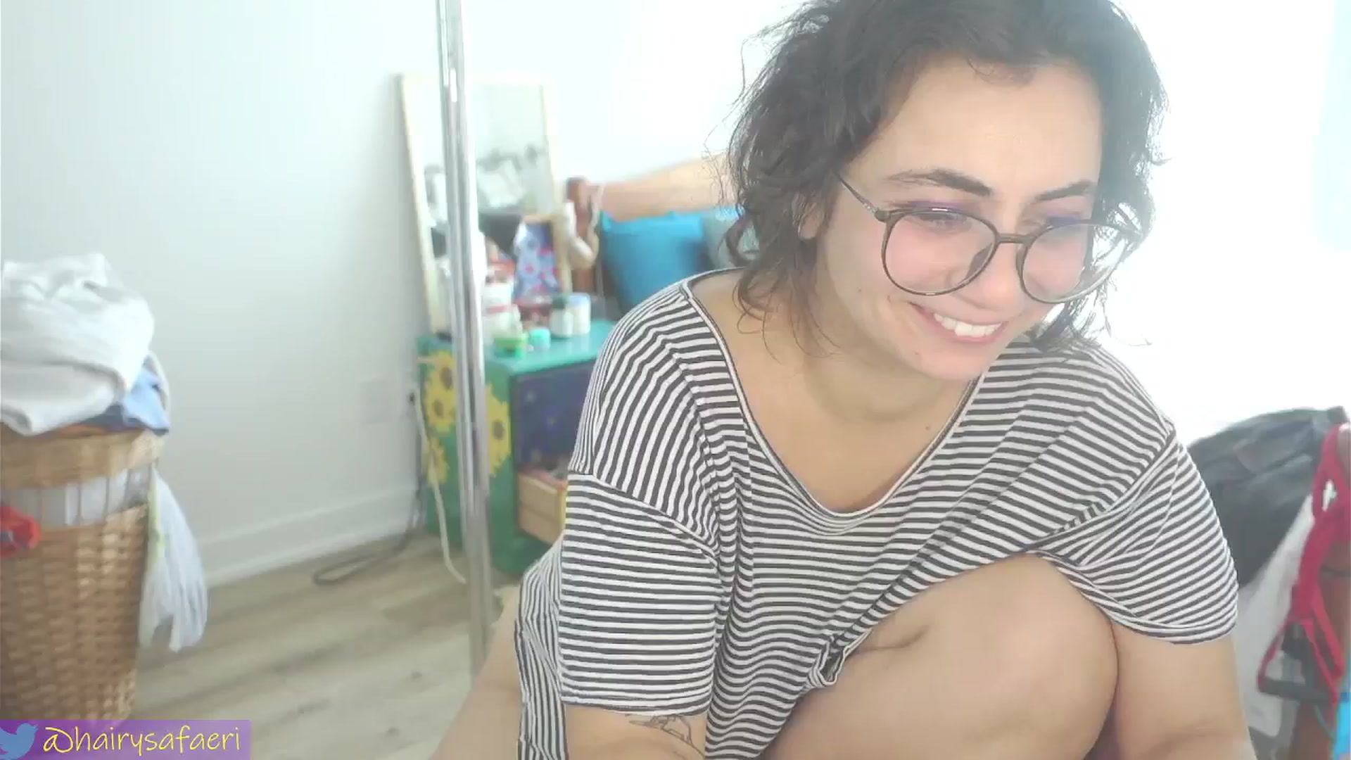 Gallery image thumbnail from HairySafaeri's myfreecams stream on, 08/15/2024, 17:32 image 18 of 20