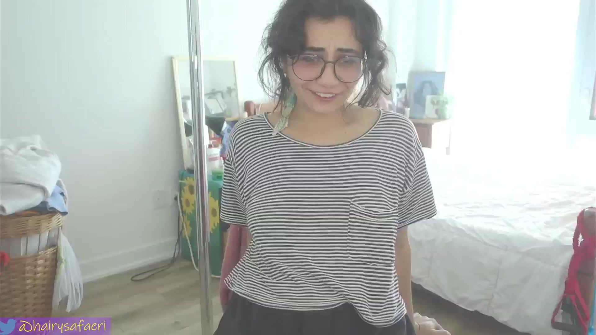Gallery image thumbnail from HairySafaeri's myfreecams stream on, 08/15/2024, 17:32 image 3 of 20