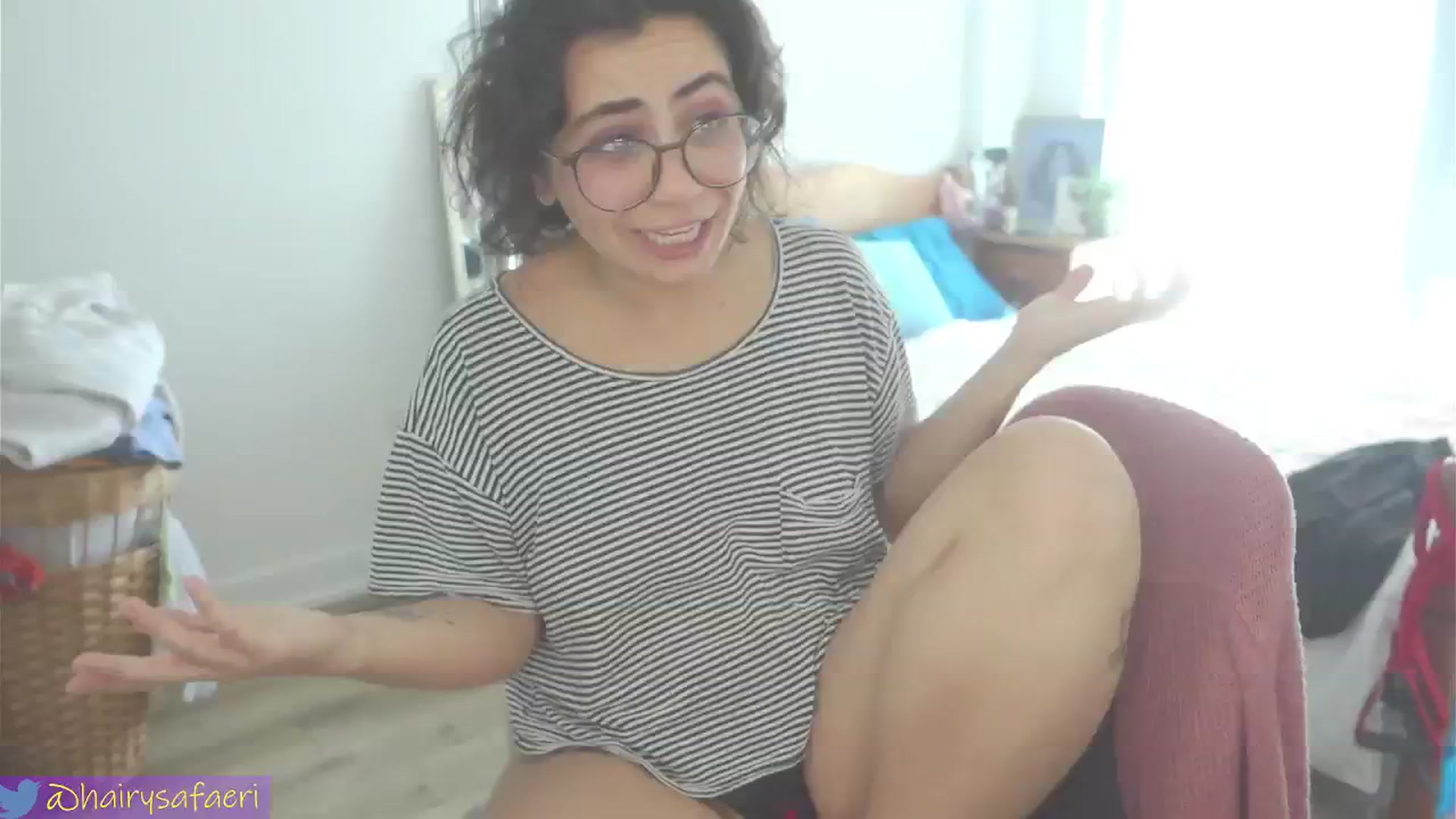 Gallery image thumbnail from HairySafaeri's myfreecams stream on, 08/15/2024, 17:32 image 16 of 20