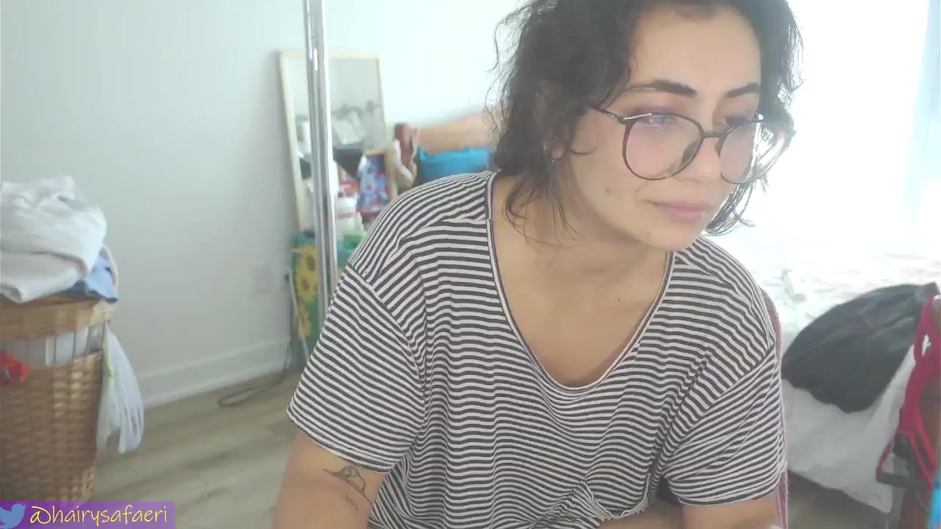 Gallery image thumbnail from HairySafaeri's myfreecams stream on, 08/15/2024, 17:32 image 19 of 20