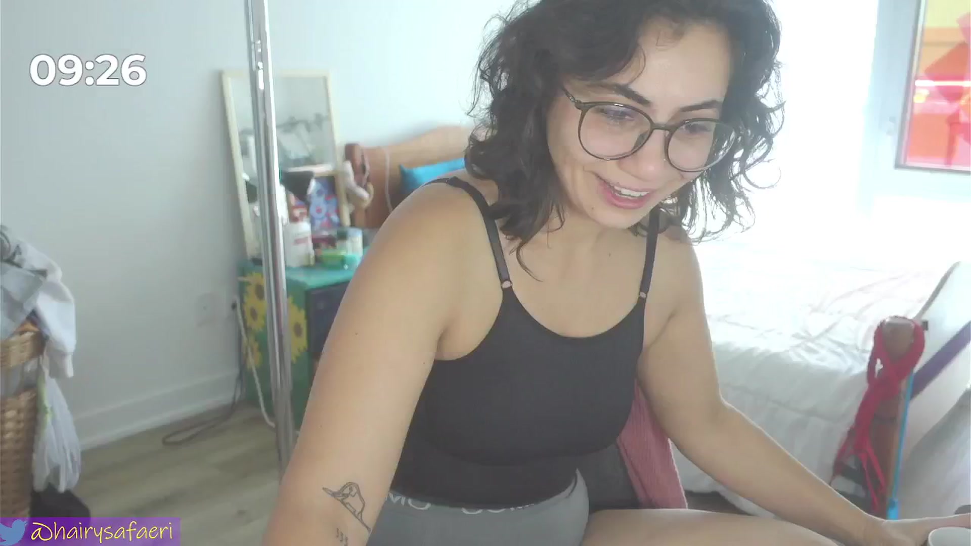 Gallery image thumbnail from HairySafaeri's myfreecams stream on, 08/16/2024, 14:39 image 11 of 20