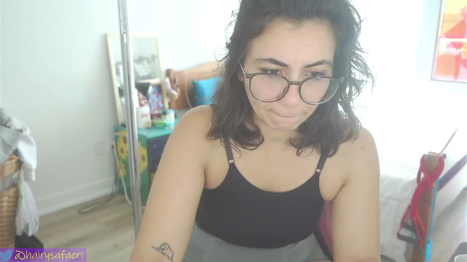 Gallery image thumbnail from HairySafaeri's myfreecams stream on, 08/16/2024, 14:39 image 4 of 20