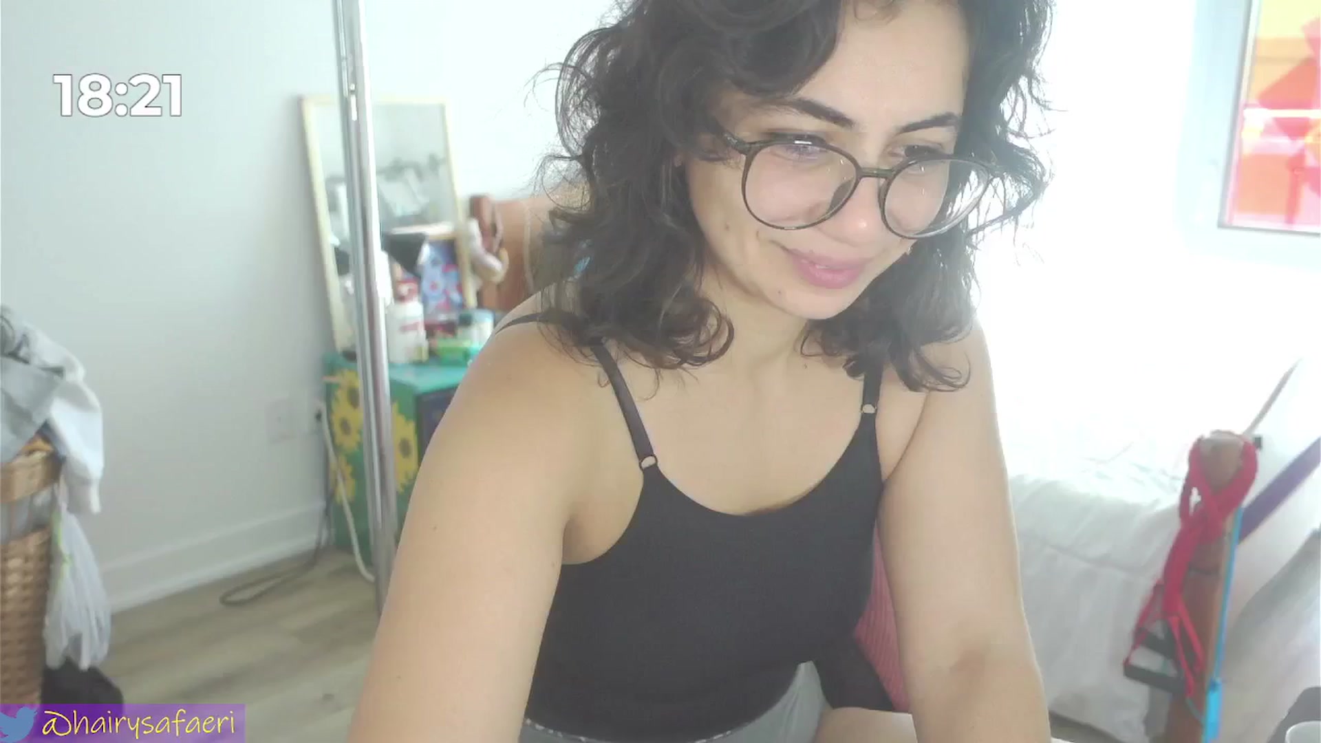 Gallery image thumbnail from HairySafaeri's myfreecams stream on, 08/16/2024, 14:39 image 6 of 20
