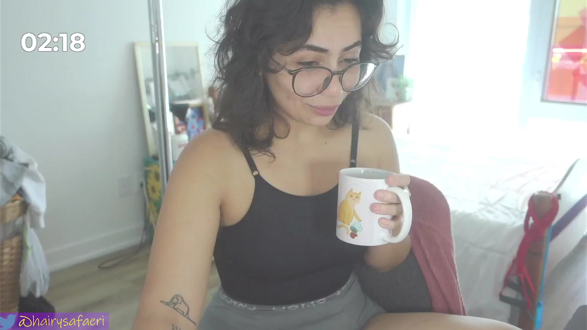Gallery image thumbnail from HairySafaeri's myfreecams stream on, 08/16/2024, 14:39 image 15 of 20
