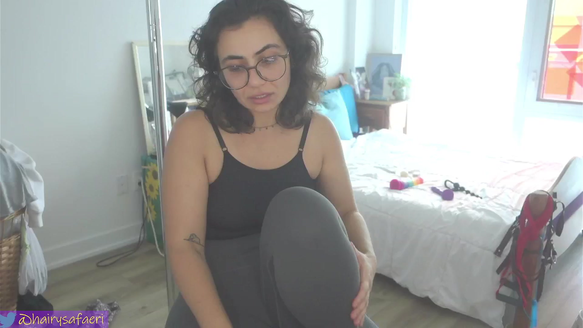 Gallery image thumbnail from HairySafaeri's myfreecams stream on, 08/16/2024, 20:04 image 2 of 20