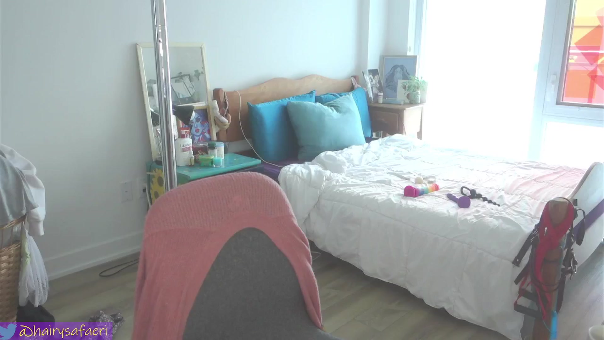 Gallery image thumbnail from HairySafaeri's myfreecams stream on, 08/16/2024, 20:04 image 6 of 20