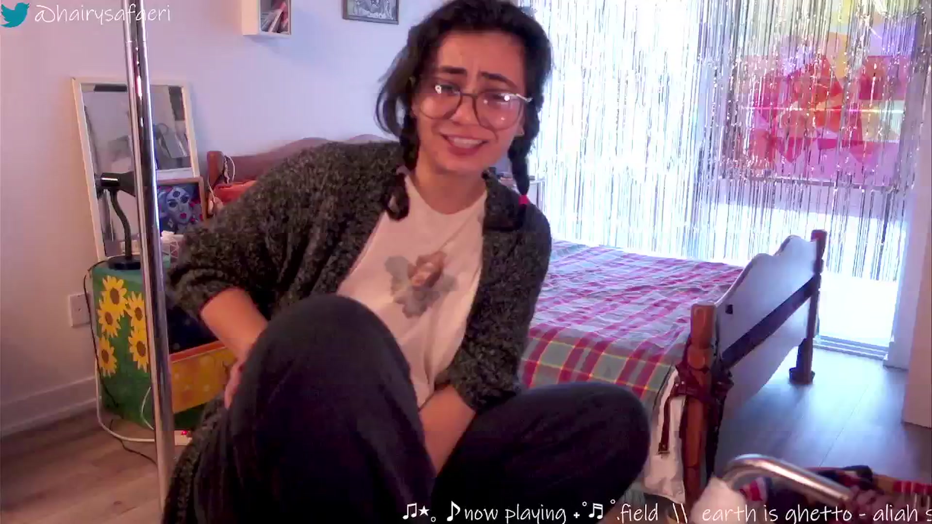 Gallery image thumbnail from HairySafaeri's myfreecams stream on, 11/18/2024, 20:06 image 1 of 20