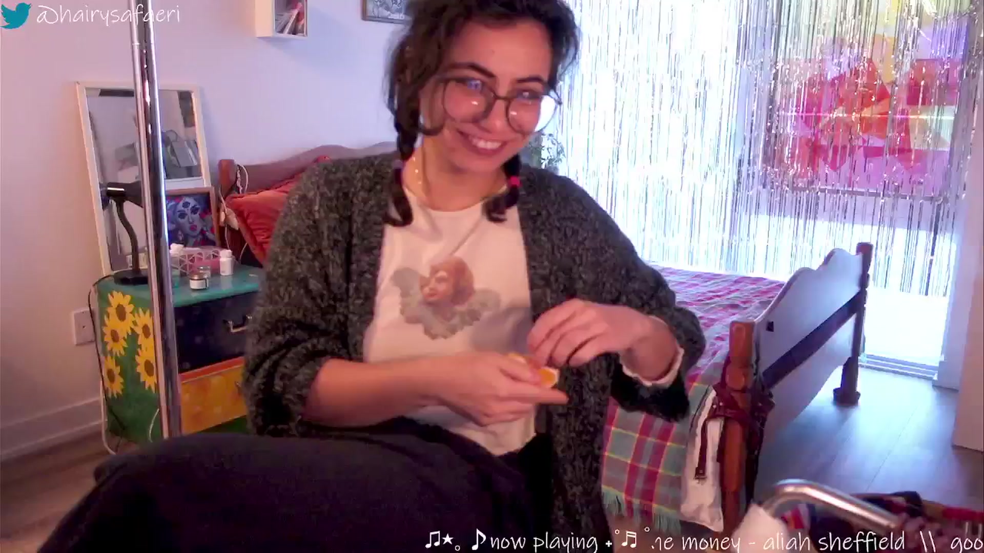 Gallery image thumbnail from HairySafaeri's myfreecams stream on, 11/18/2024, 20:06 image 3 of 20
