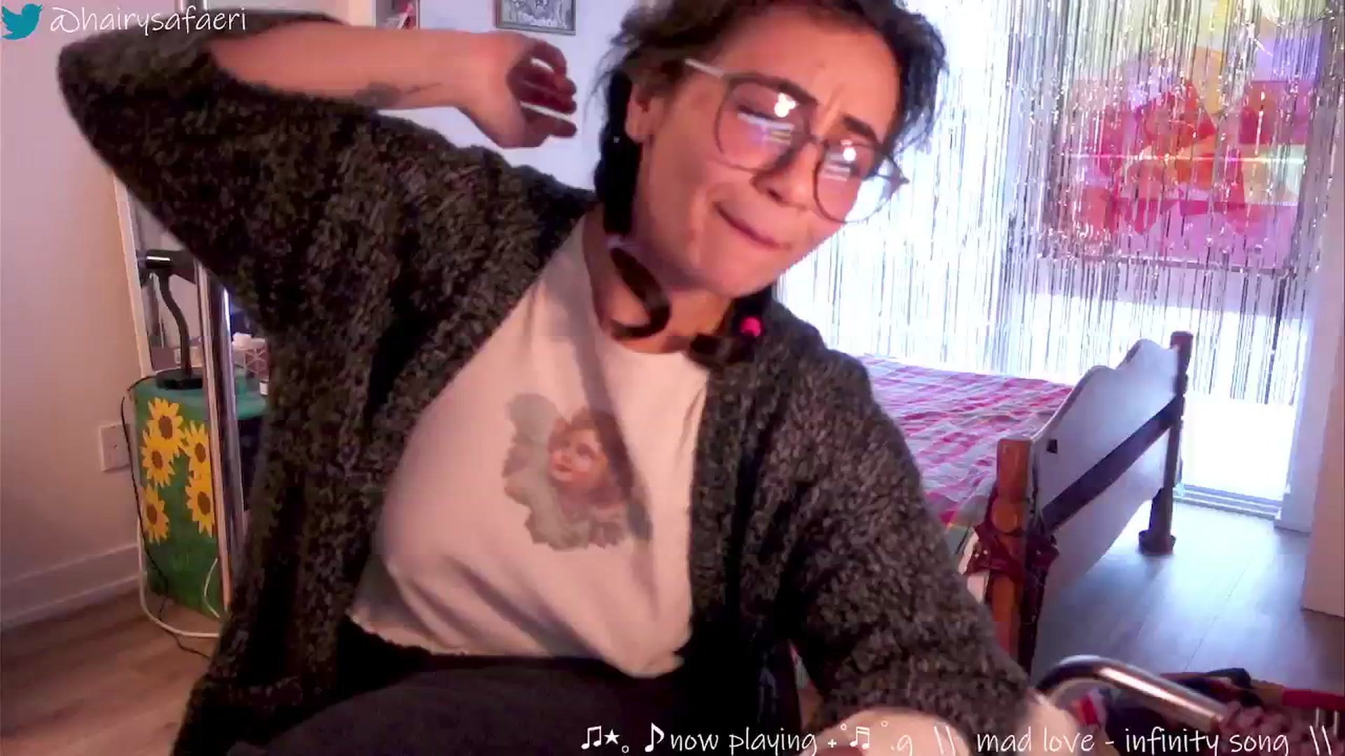 Gallery image thumbnail from HairySafaeri's myfreecams stream on, 11/18/2024, 20:06 image 8 of 20